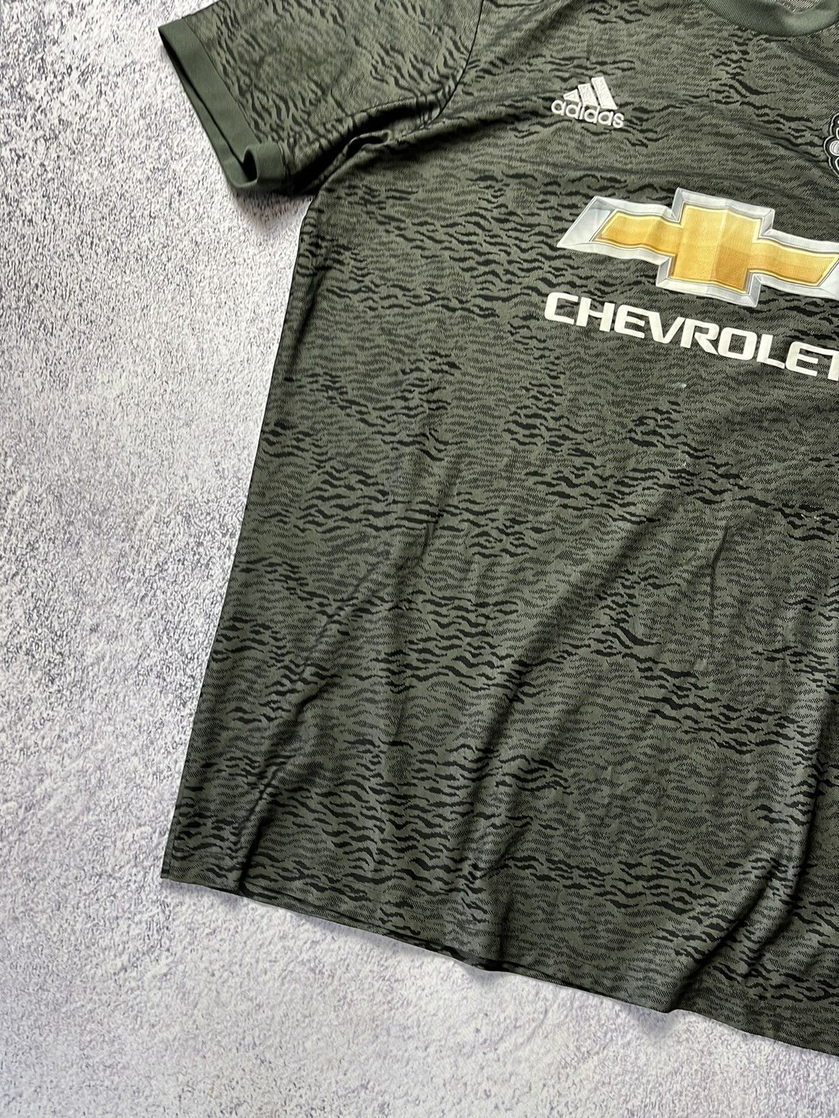 Adidas MANCHESTER UNITED 2020 2021 AWAY FOOTBALL SOCCER JERSEY Size US XL / EU 56 / 4 - 7 Thumbnail