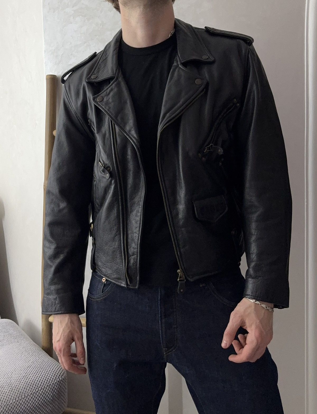 Genuine Leather Eagle Force Motorcycles Vintage Black Leather Jacket Size US L / EU 52-54 / 3 - 1 Thumbnail