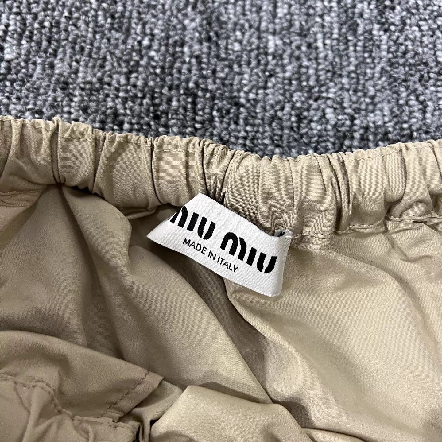 Miu Miu MIU MIU Khaki Logo Drawstring Nylon Short Skirt Size 28" / US 6 / IT 42 - 5 Thumbnail