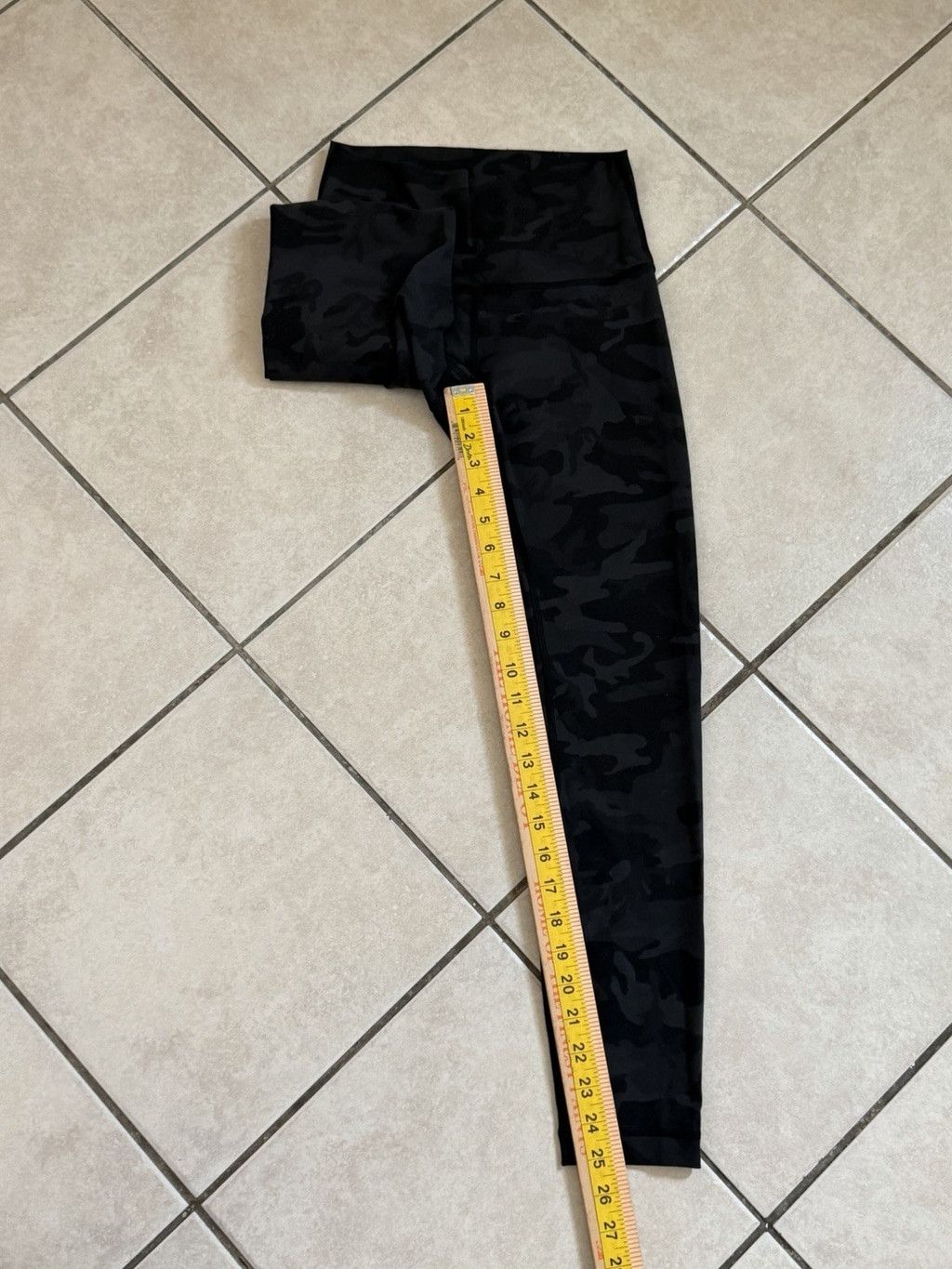 Lululemon LULULEMON WUNDER UNDER HR TIGHT 25”FLUO MULTI GREY/BLACK 4 Size 27" / US 4 / IT 40 - 2 Thumbnail