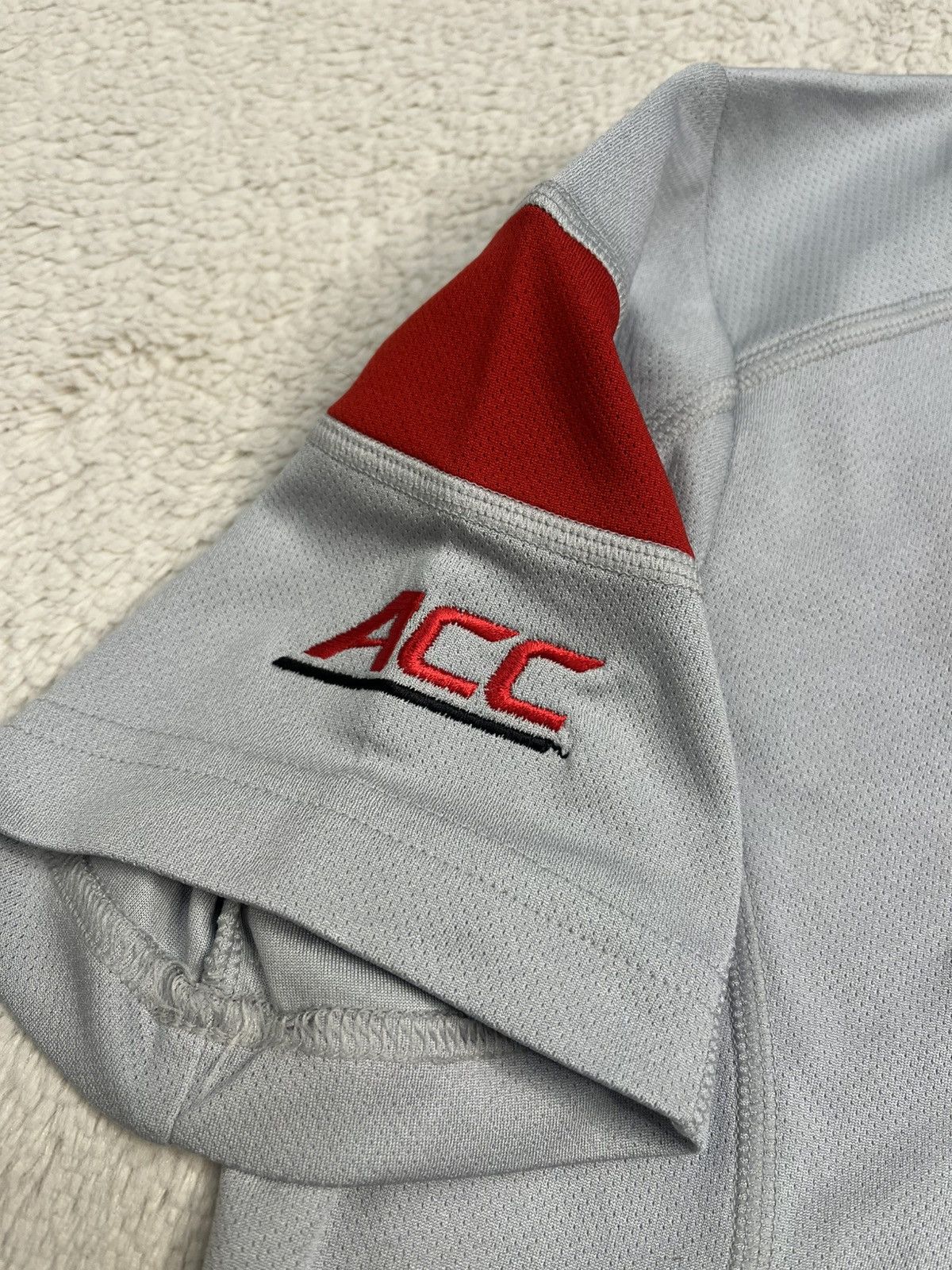 Adidas Adidas NCAA ACC Louisville Cardinals Team Issue Polo T Shirt Size S / US 4 / IT 40 - 3 Thumbnail
