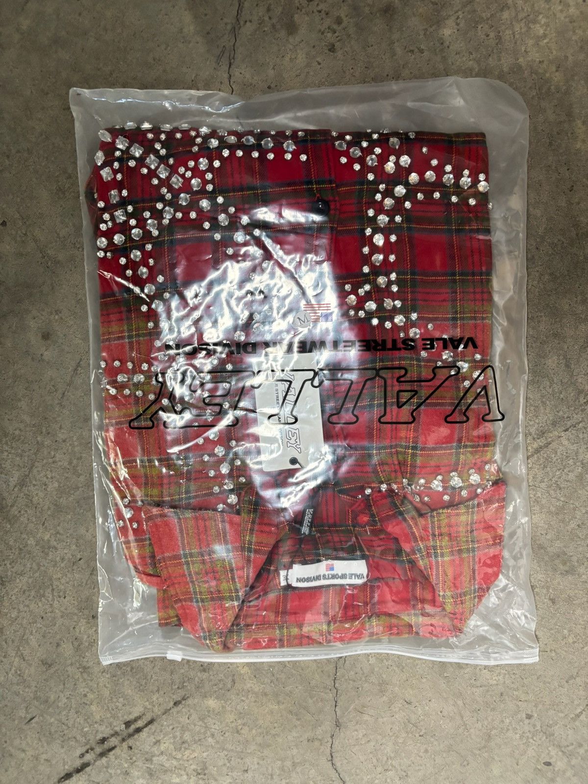 Vale Vale Forever Haze Flannel 'Red' Size US M / EU 48-50 / 2 - 9 Thumbnail