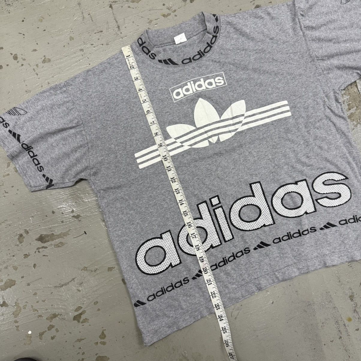 Vintage Vintage Bootleg Adidas Rare Design CPFM Size US M / EU 48-50 / 2 - 5 Thumbnail