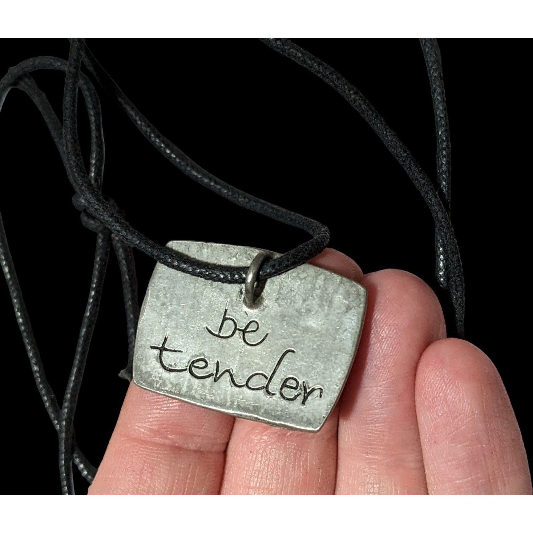 Other Be Tender Silver Floral Neckalce Size ONE SIZE - 2 Thumbnail