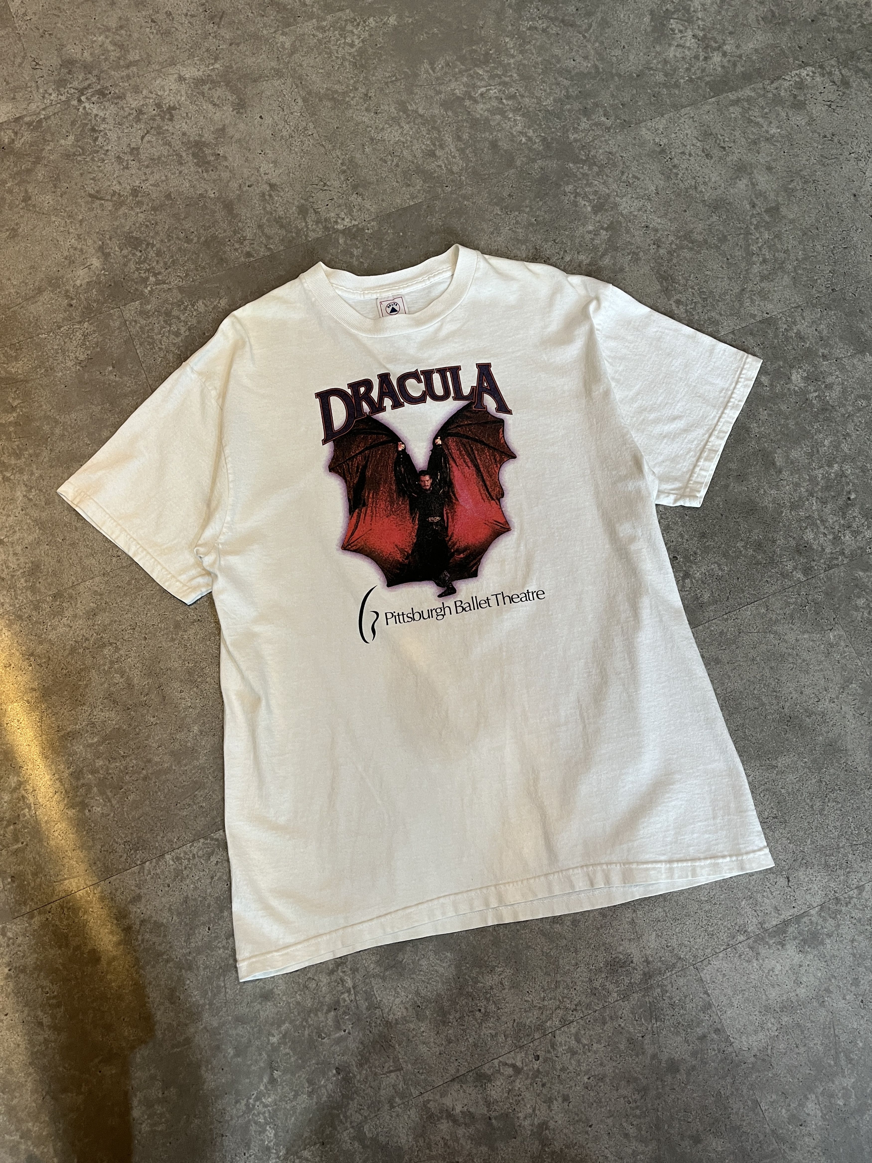 Vintage "VINTAGE" DRACULA TEE Size US L / EU 52-54 / 3 - 1 Thumbnail