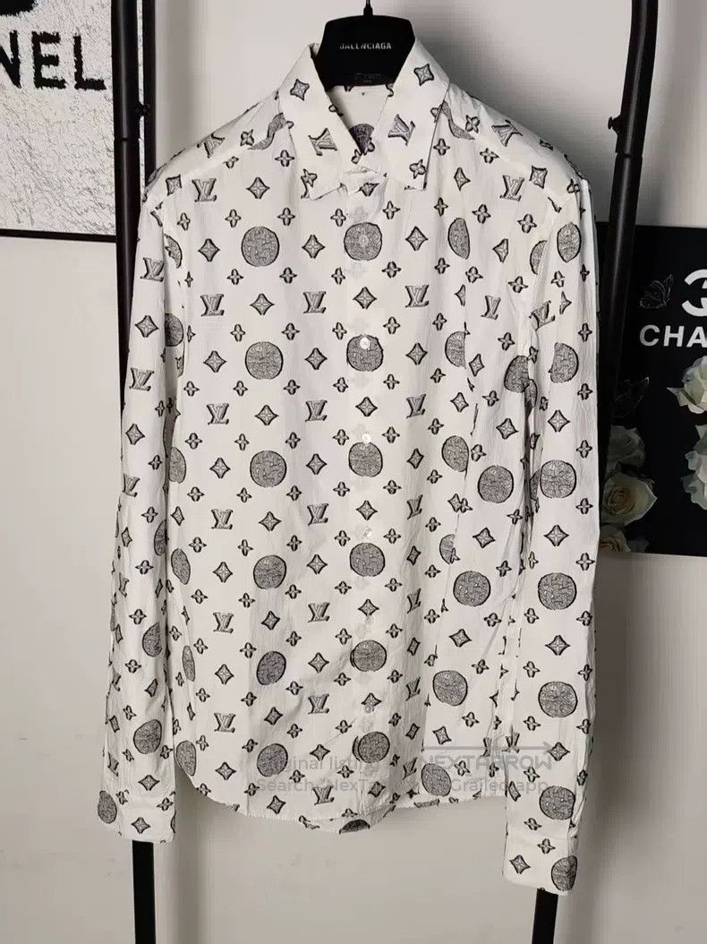 Louis Vuitton Louis Vuitton Embroidered Full Print Shirt Size US XL / EU 56 / 4 - 1 Thumbnail