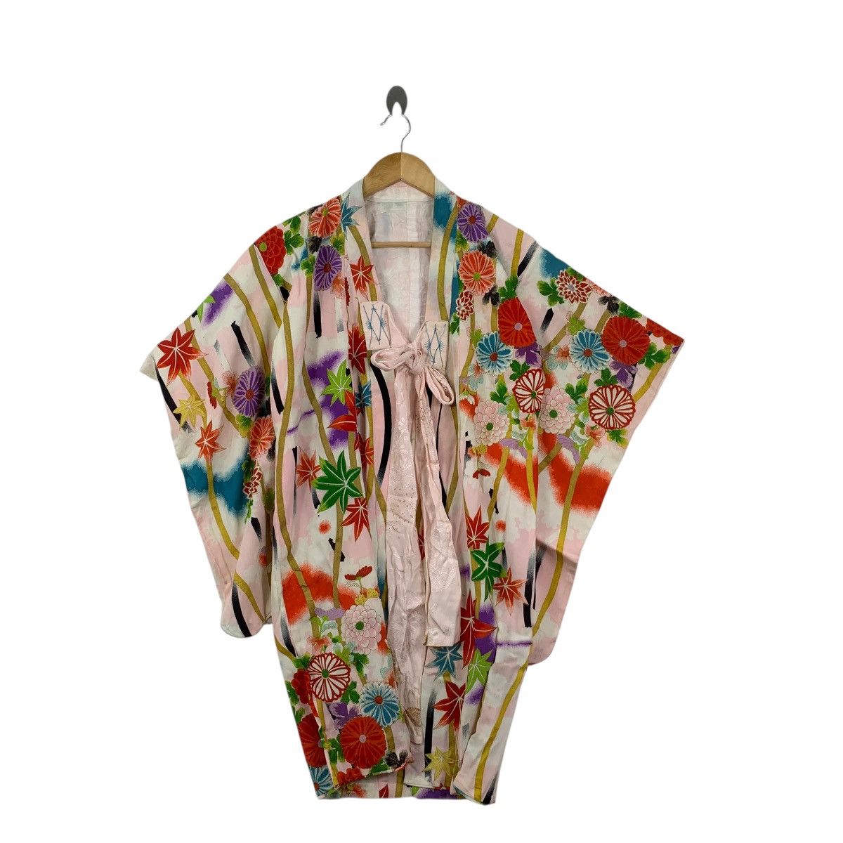 Vintage Vintage 70s KIMONO JAPAN FLORAL Flower AOP Sukajan Coat Size XXL / US 16-18 / IT 52-54 - 1 Thumbnail