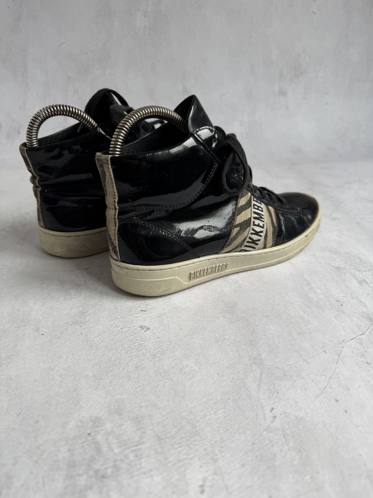 Dirk Bikkembergs Bikkembergs High Top Sneakers Zebra Stripe Size US 7 / IT 37 - 8 Thumbnail