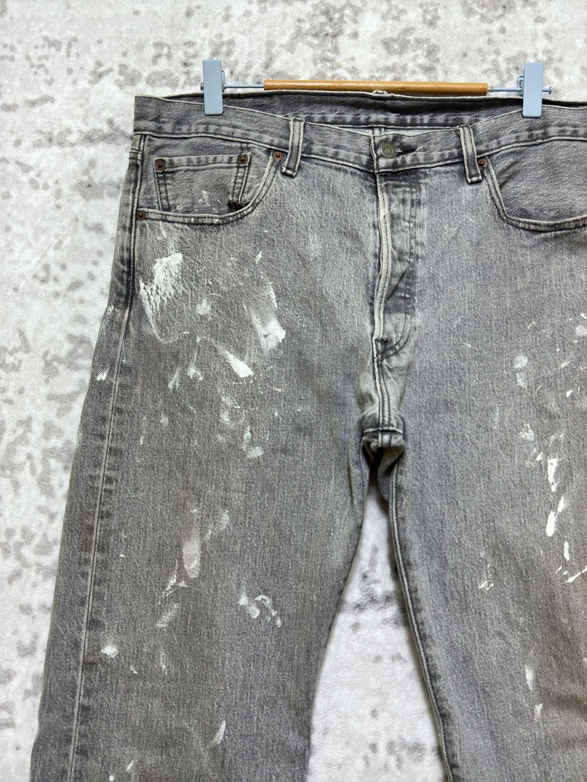 Levi's Vintage Levi’s 501 Gray Washed Paint Splatter Denim Jeans Size US 34 / EU 50 - 4 Thumbnail