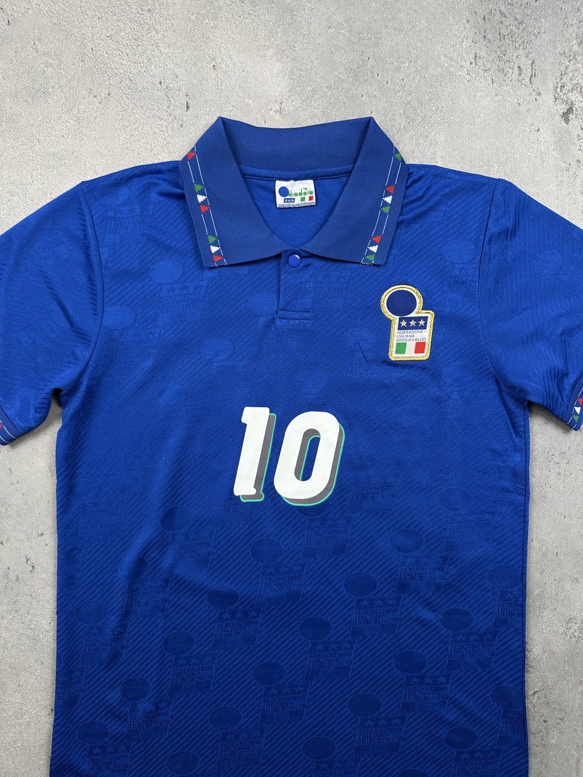 Diadora Vintage Roberto Baggio Italy 1994 World Cup Soccer Jersey Size US S / EU 44-46 / 1 - 5 Thumbnail