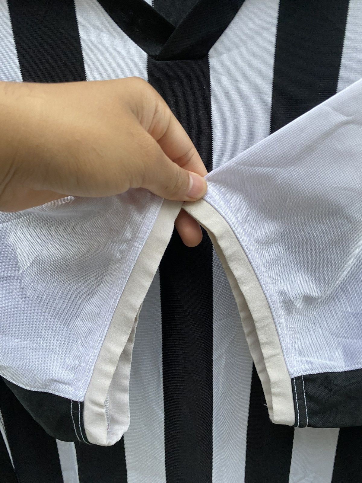 Nike Vintage y2k nike jersey blockcore retro black white stripe Size US XL / EU 56 / 4 - 6 Thumbnail