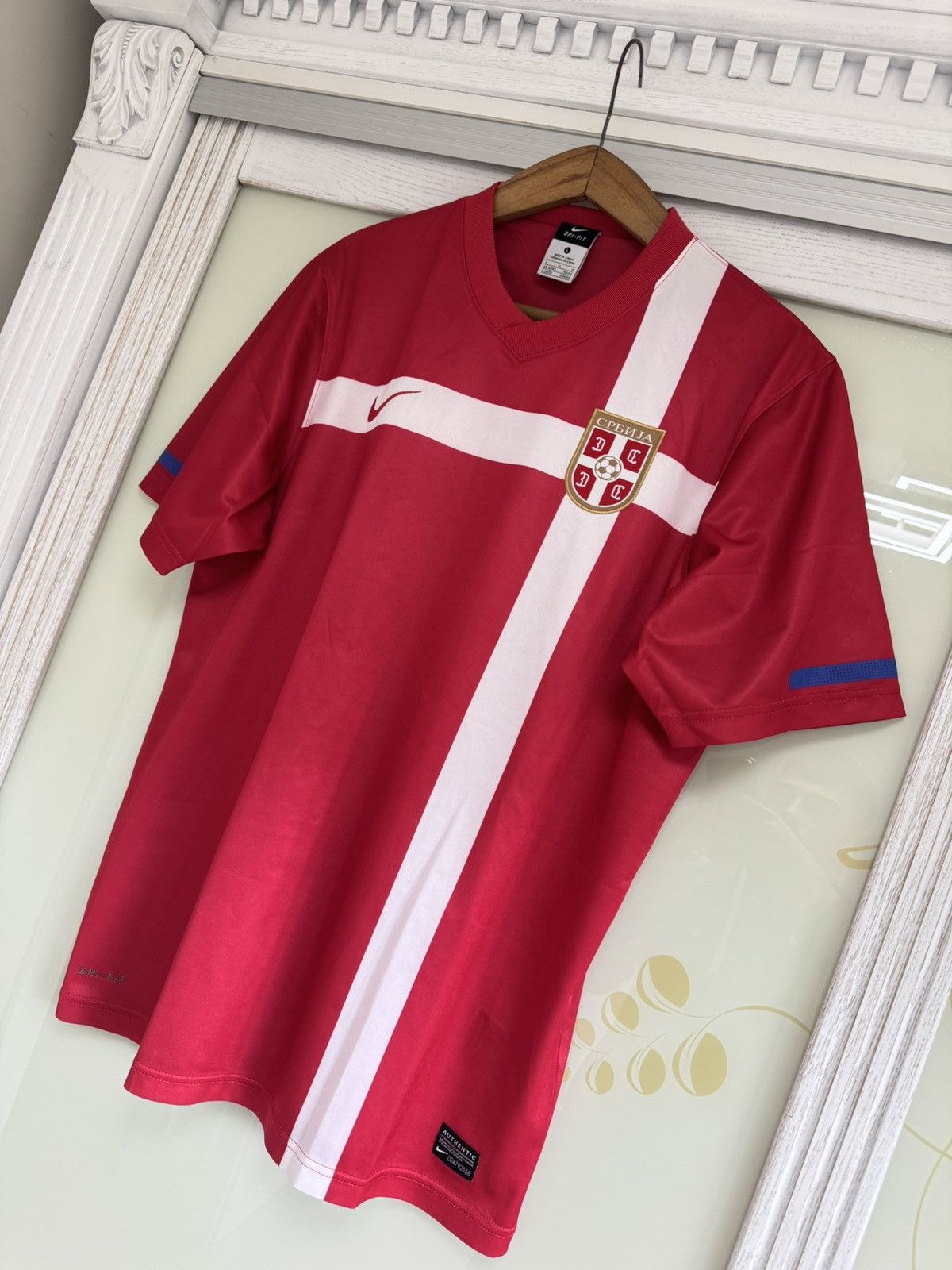 Nike Serbia 2010-2011 Home Soccer Jersey Football Kit Shirt Size US L / EU 52-54 / 3 - 3 Thumbnail