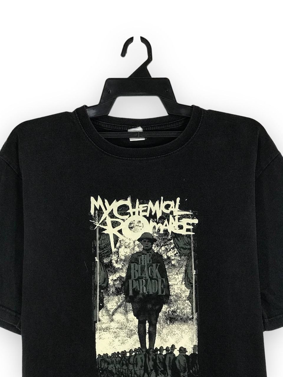 Band Tees Vintage My Chemical Romance band the black parade album Size US L / EU 52-54 / 3 - 2 Thumbnail