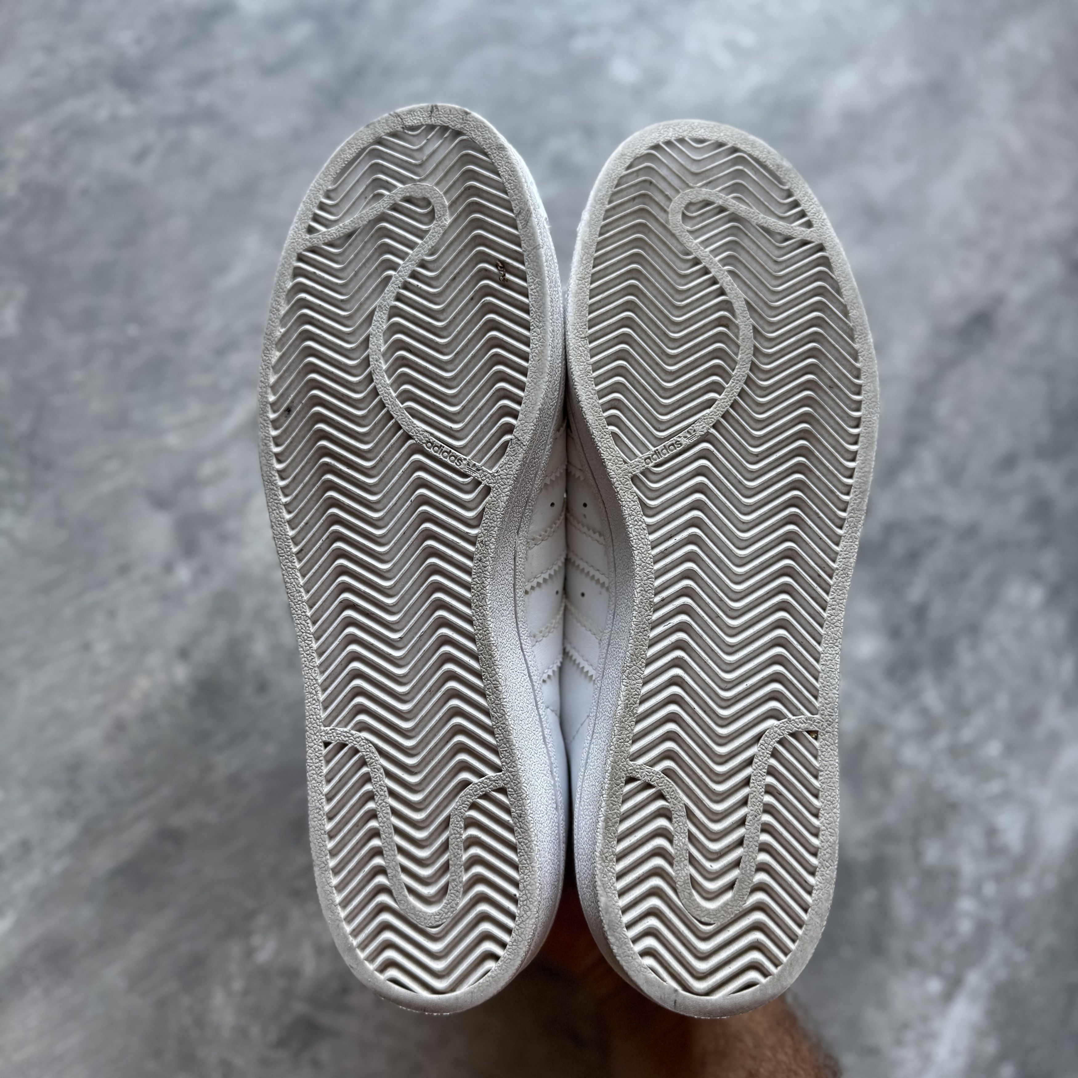 Adidas Adidas Superstar White Leather (Unisex) Size US 8 / EU 41 - 5 Thumbnail