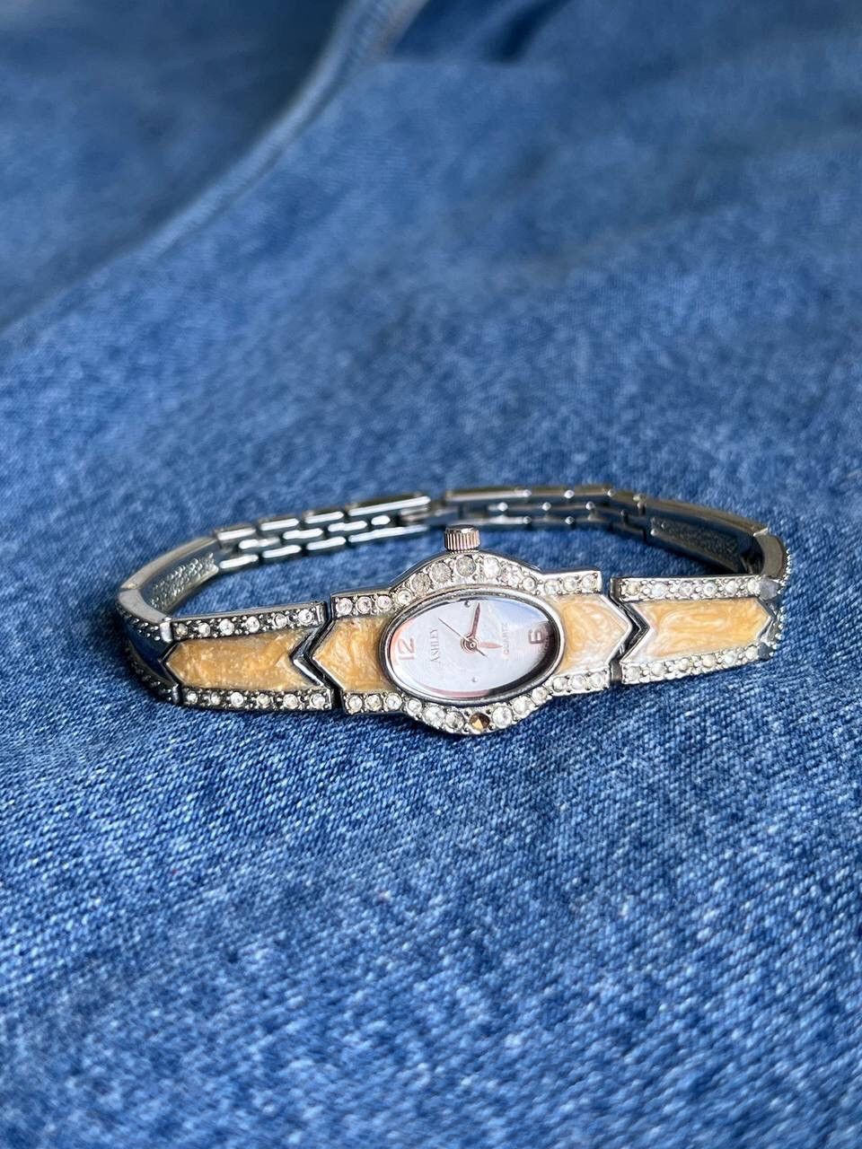 Japanese Brand × Vintage Vintage Japanese style futuristic Watch Size ONE SIZE - 1 Thumbnail