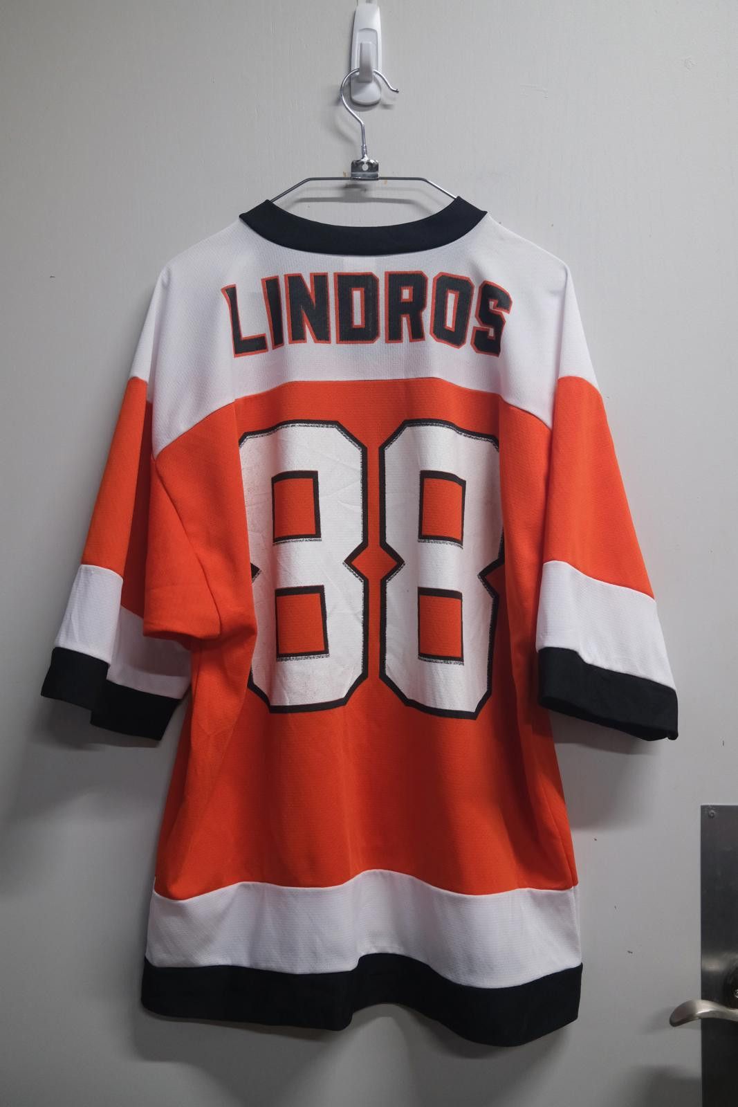 Logo 7 90's Logo 7 Philadelphia Flyers Lindros #88 Hockey Jersey Size US M / EU 48-50 / 2 - 2 Thumbnail