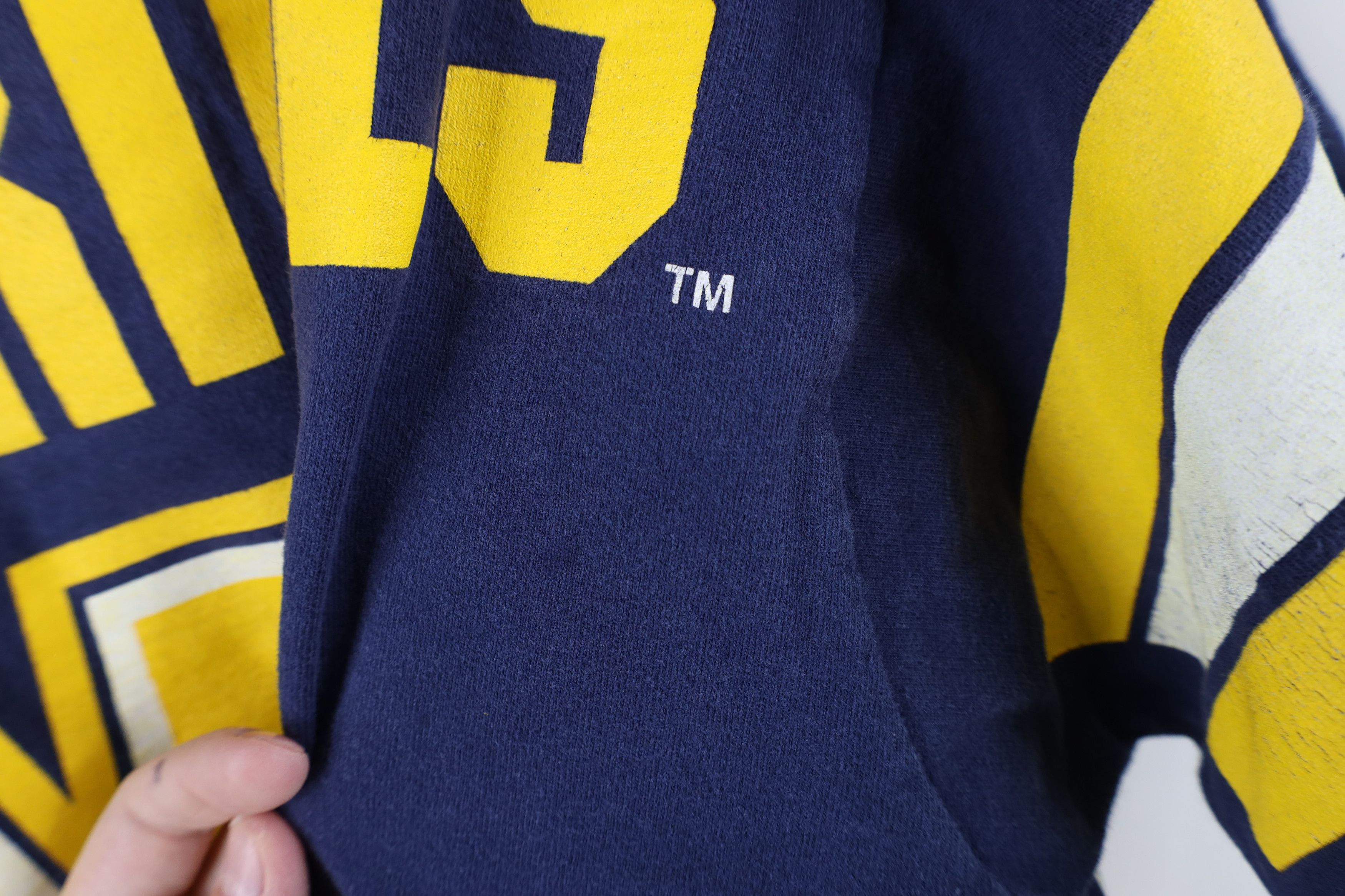 Vintage Vintage 90s University of Michigan All Over Print T-Shirt Size US L / EU 52-54 / 3 - 13 Thumbnail