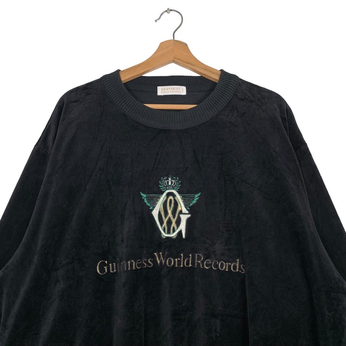 Vintage GUINNESS WORLD RECORDS Big Logo Velvet Sweater #0381-C18 Size US L / EU 52-54 / 3 - 2 Thumbnail