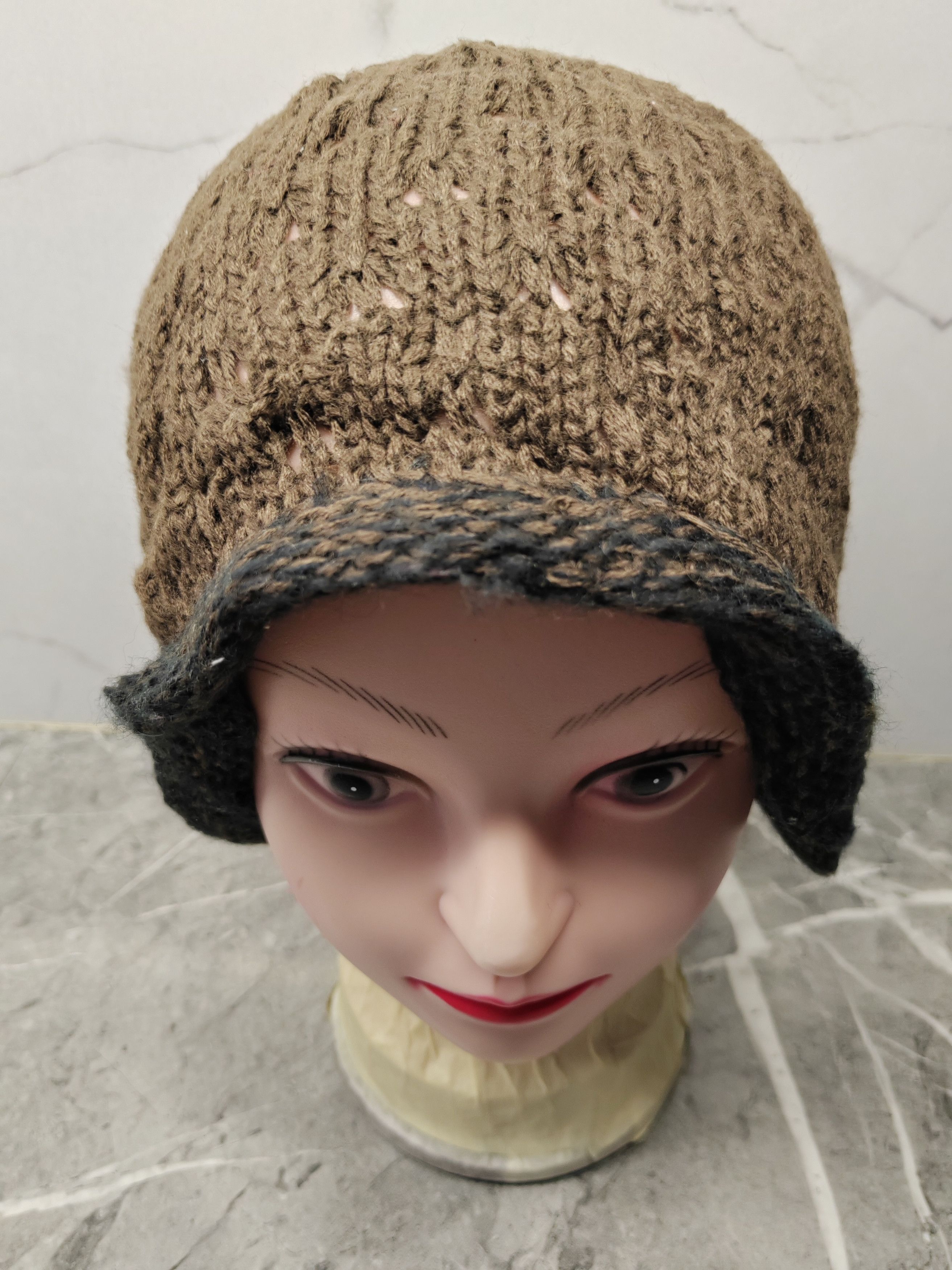 image of Vintage Unknown Japanese Snowcap Beanie in Mix, Men's