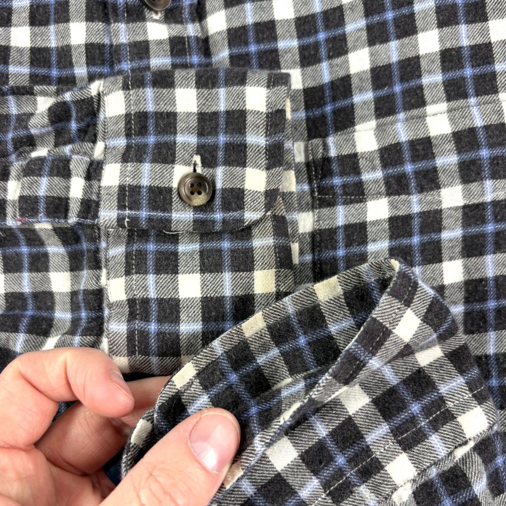 Faherty Faherty Shirt Mens M Black Plaid Flannel Button-Up Casual Pocketed Striped? (Note: Do not include new words) Size US M / EU 48-50 / 2 - 4 Thumbnail