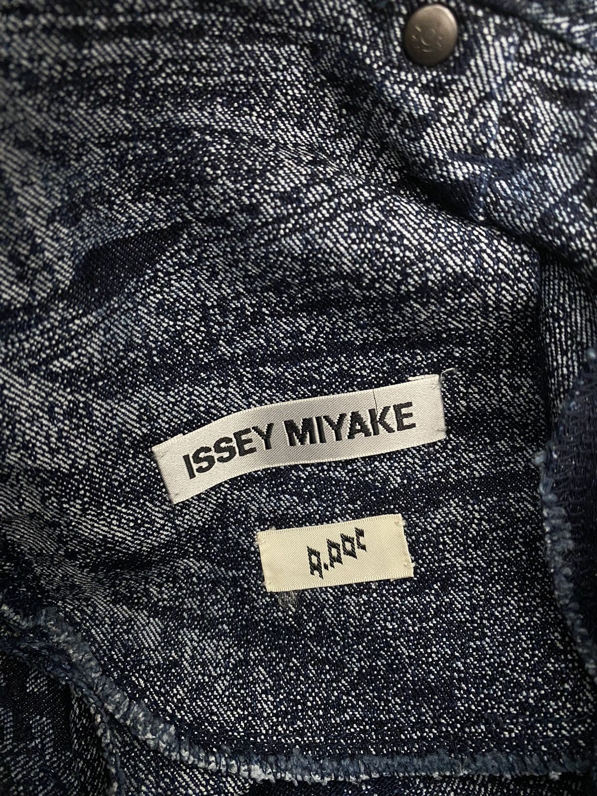 Issey Miyake Issey miyake APOC Galaxy design Size US 30 / EU 46 - 7 Thumbnail