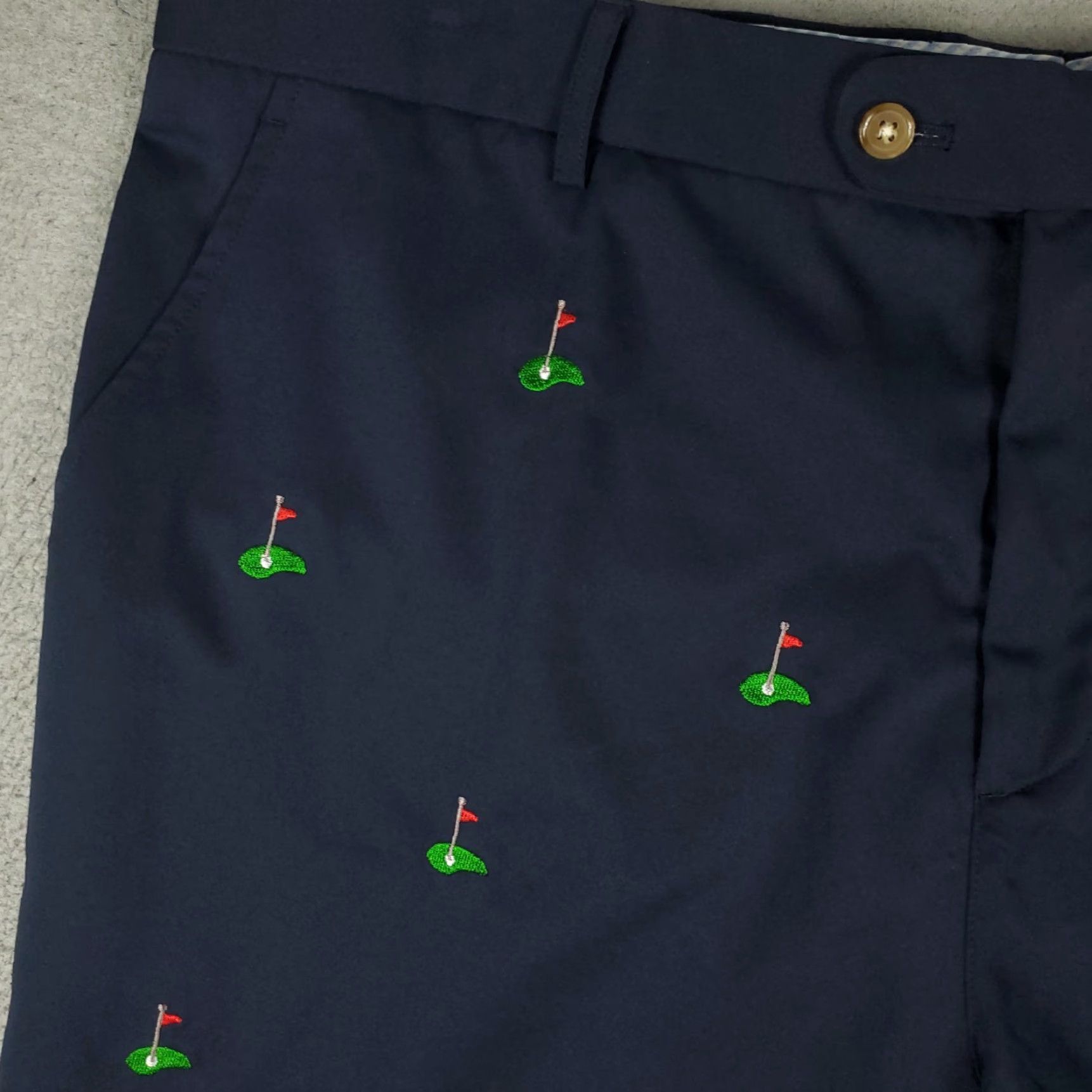 J.McLaughlin J. McLaughlin Shorts Mens 42 Navy Blue Golf Embroidered Flat Front Chino Size US 42 / EU 58 - 2 Thumbnail
