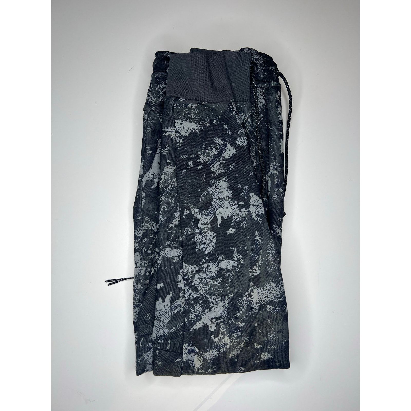 Nike Nike Tech Fleece Men’s Black Grey Camo Jogger Pants Size US 44 / EU 60 - 2 Thumbnail