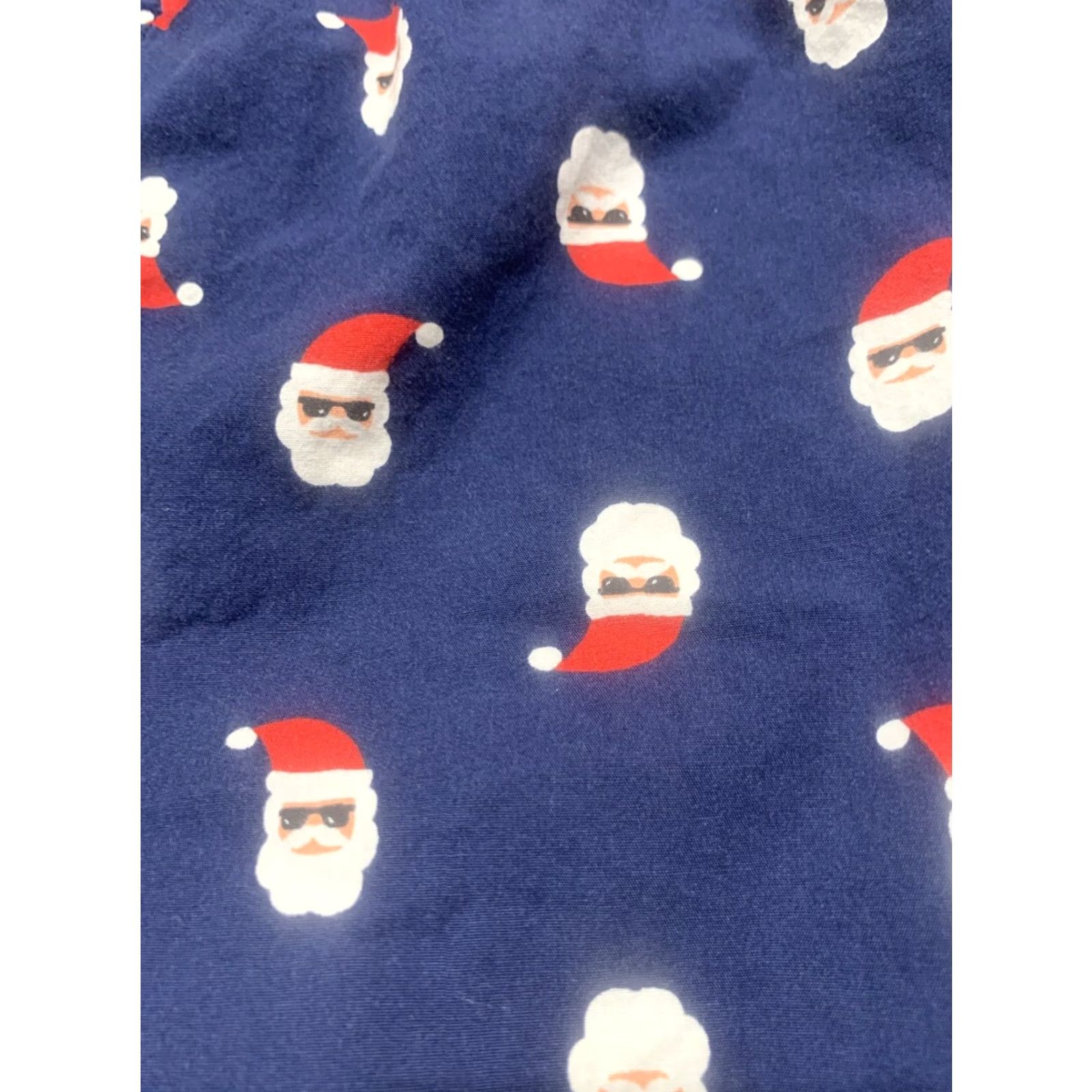 Old Navy Old Navy Shorts Womens L Blue Santa Claus Christmas Chino Elastic Waist 2in Inseam Geometric Pattern Size 36" / US 14 / IT 50 - 2 Thumbnail