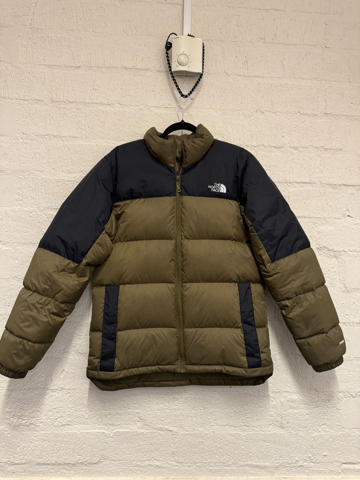 image of The North Face 700 Down Jacket Diablo Y2K in Brown, Men's (Size Medium)