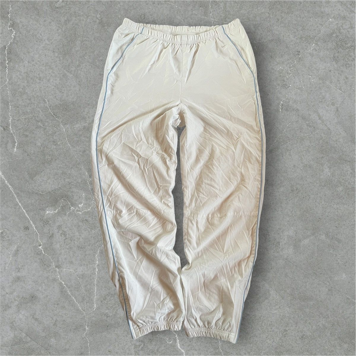 Nike NIKE Trackpants White XL Baggy Size US 41 - 1 Thumbnail