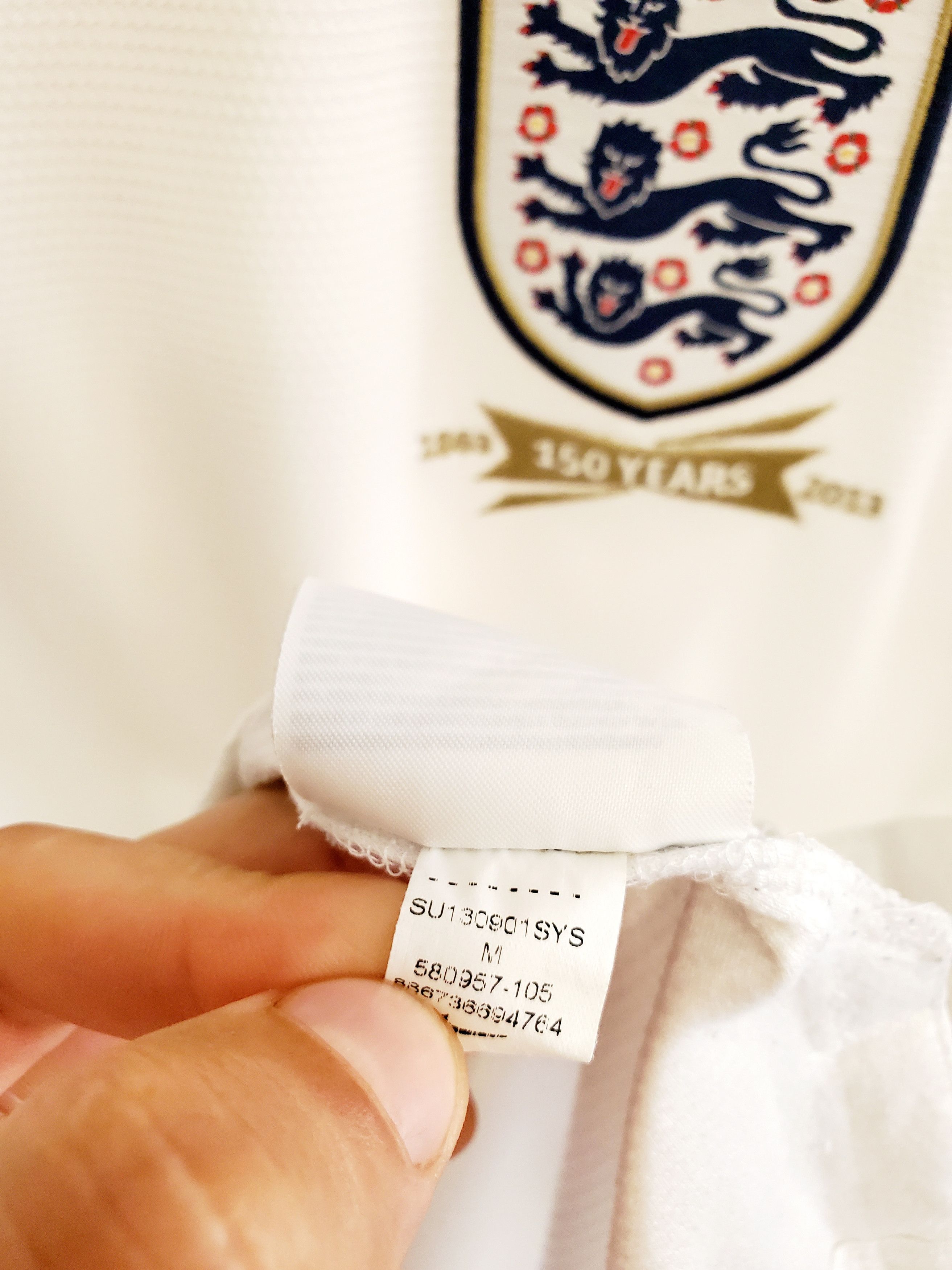 Nike ENGLAND 2012 2014 HOME FOOTBALL SOCCER JERSEY NIKE size M Size US M / EU 48-50 / 2 - 4 Thumbnail