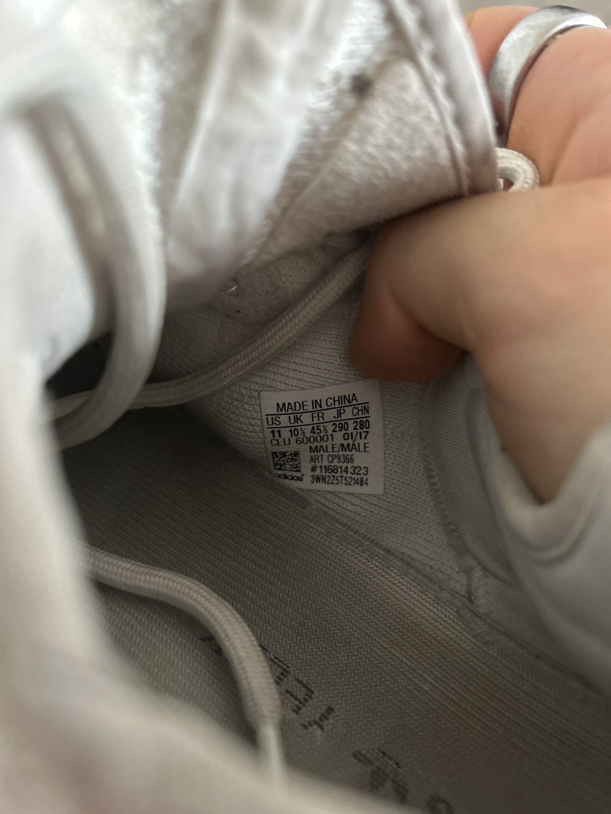 Adidas Triple White Yeezy 350 Size US 11 / EU 44 - 7 Thumbnail