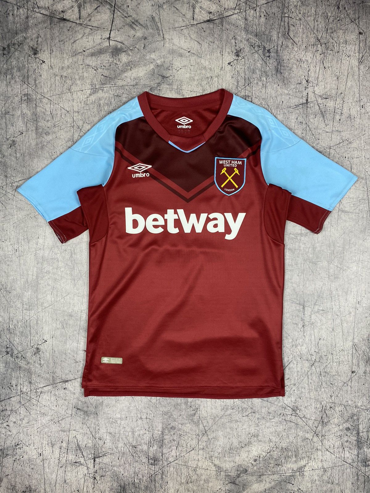 Umbro Umbro West Ham FC Soccer Jersey Tee T Shirt Size US M / EU 48-50 / 2 - 2 Thumbnail