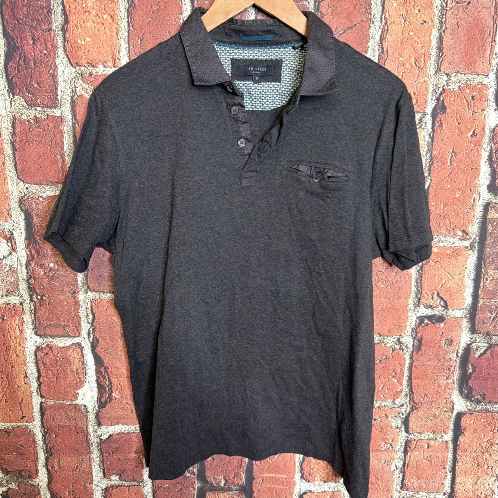 Ted Baker Ted Baker Polo Shirt Mens XL Gray Collared Pocket Polo Shirt Golf Casual Button Size US XL / EU 56 / 4 - 2 Thumbnail