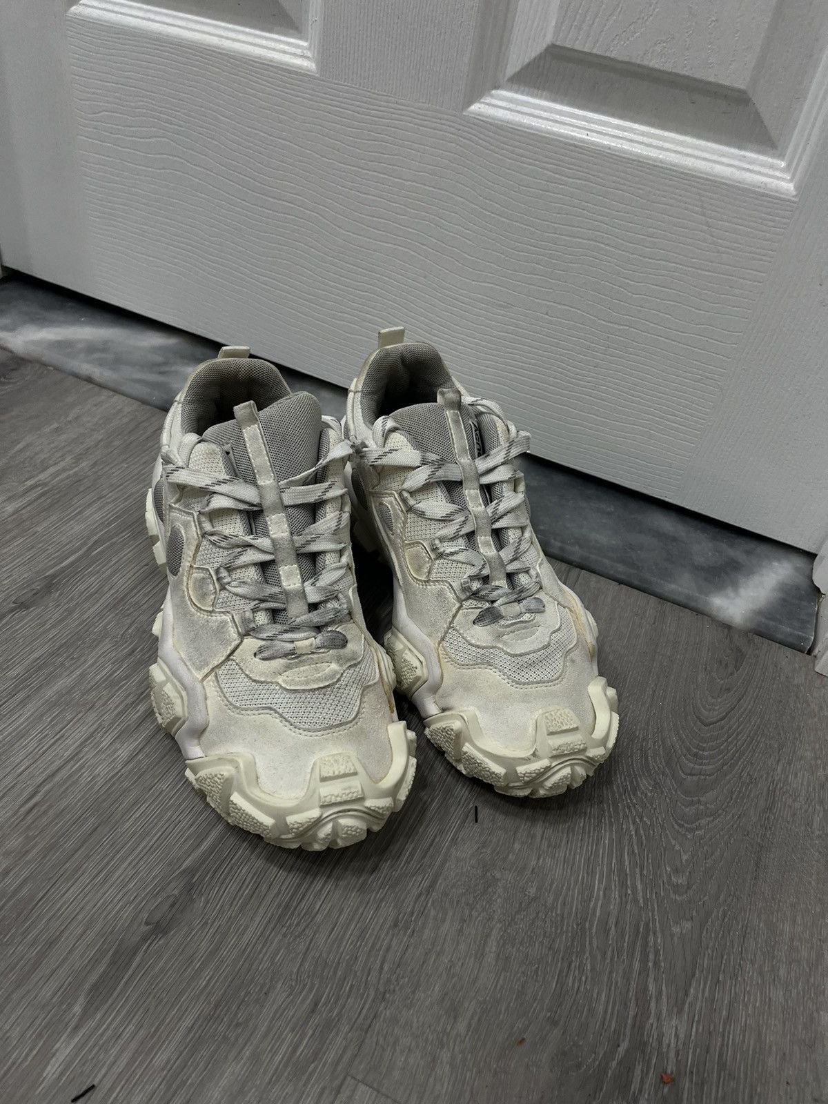 Acne Studios Boltzer M sneaker. Size 40 Size US 7 / EU 40 - 15 Thumbnail