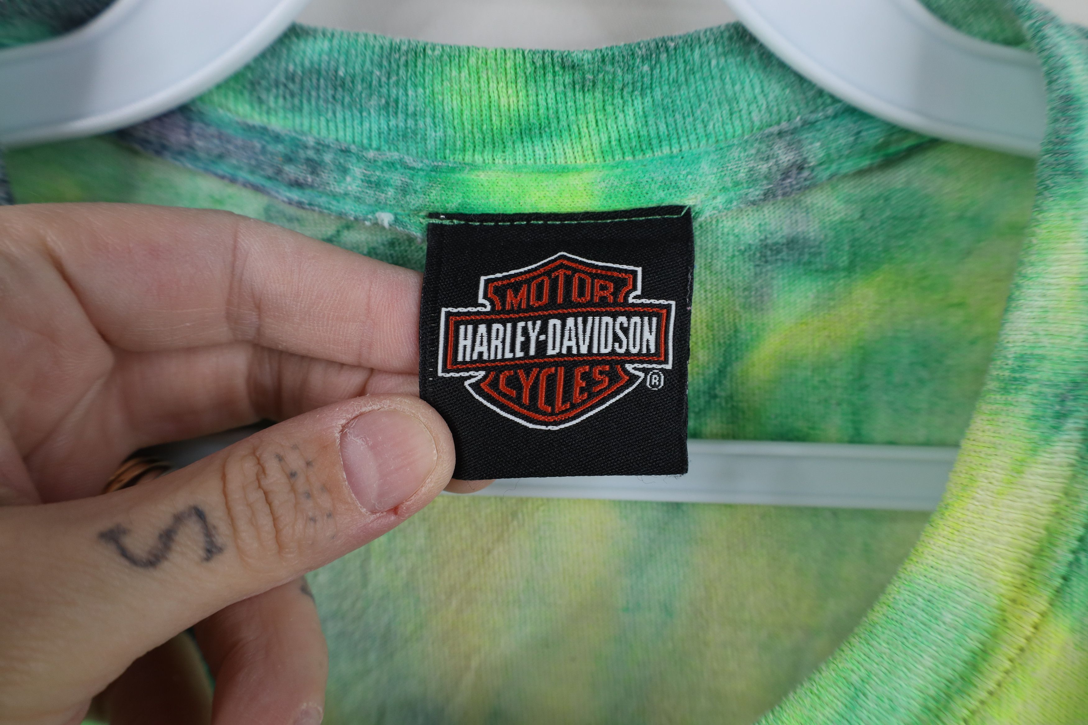 Harley Davidson Vintage Y2K Harley Davidson Spell Out Skull Tie Dye T-Shirt Size US L / EU 52-54 / 3 - 8 Thumbnail