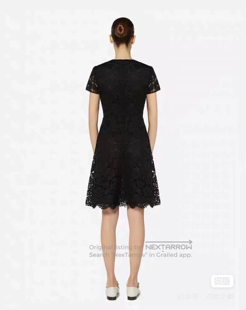Valentino Valentino Classic black lace dress Size M / US 6-8 / IT 42-44 - 3 Thumbnail
