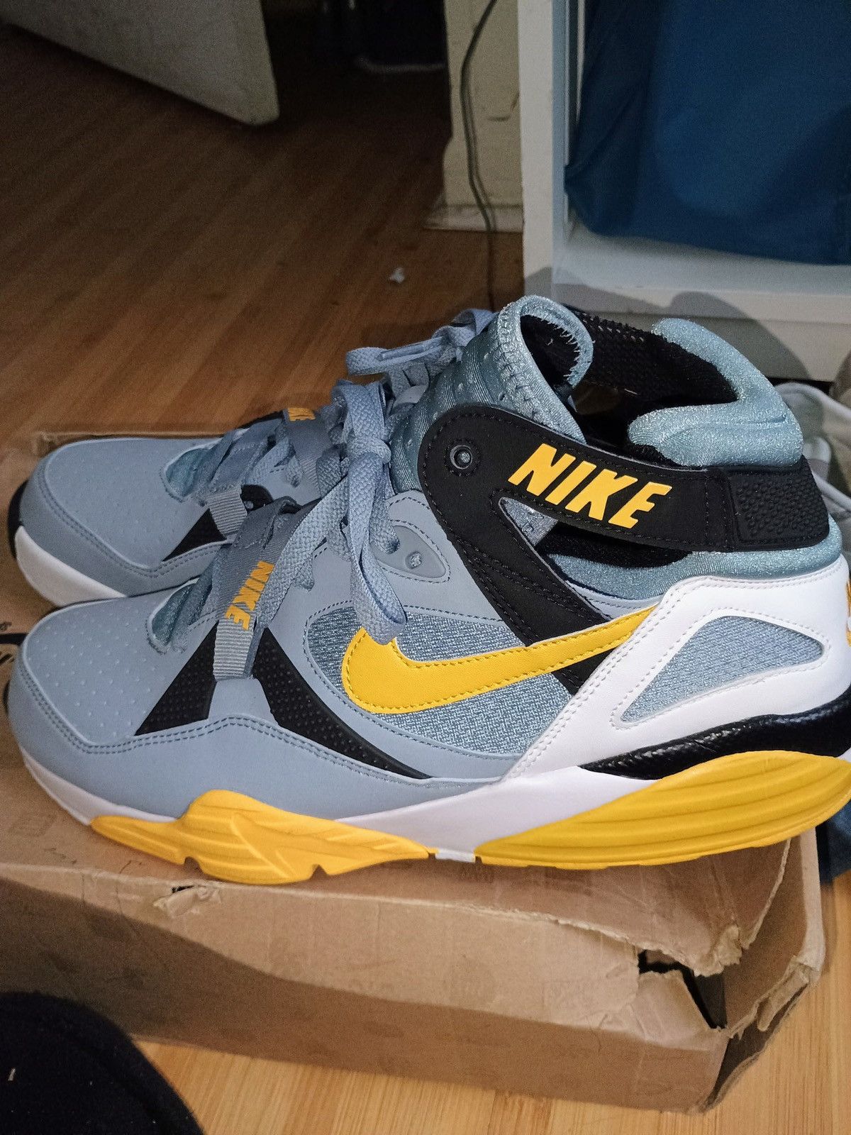 Nike × Vintage air trainer max 91 grey yellow black Size US 12 / EU 45 - 2 Thumbnail