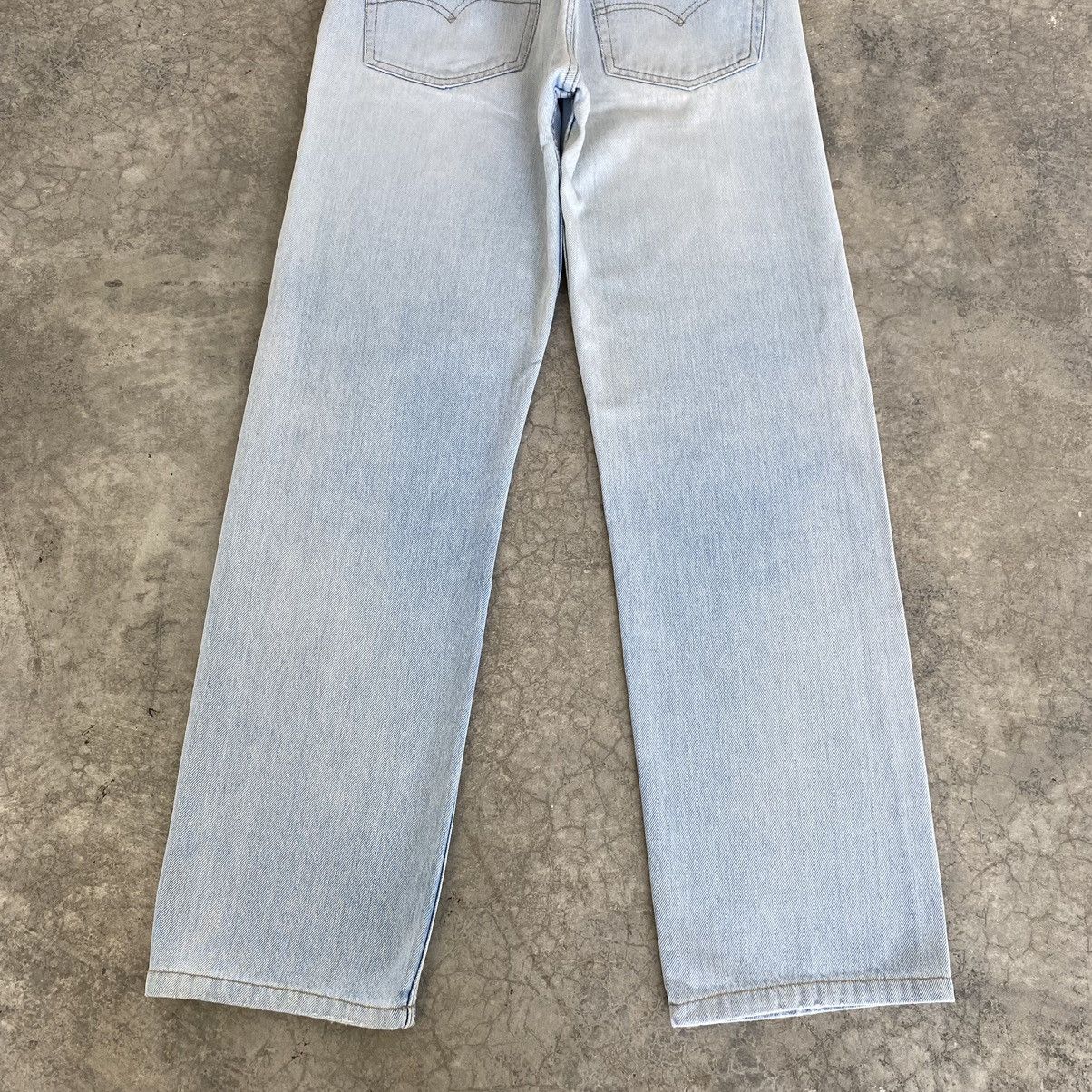 Levi's Size 29x29.5 Vintage Late 80’s Levis 501 Light Blue Jeans Size US 29 - 16 Thumbnail