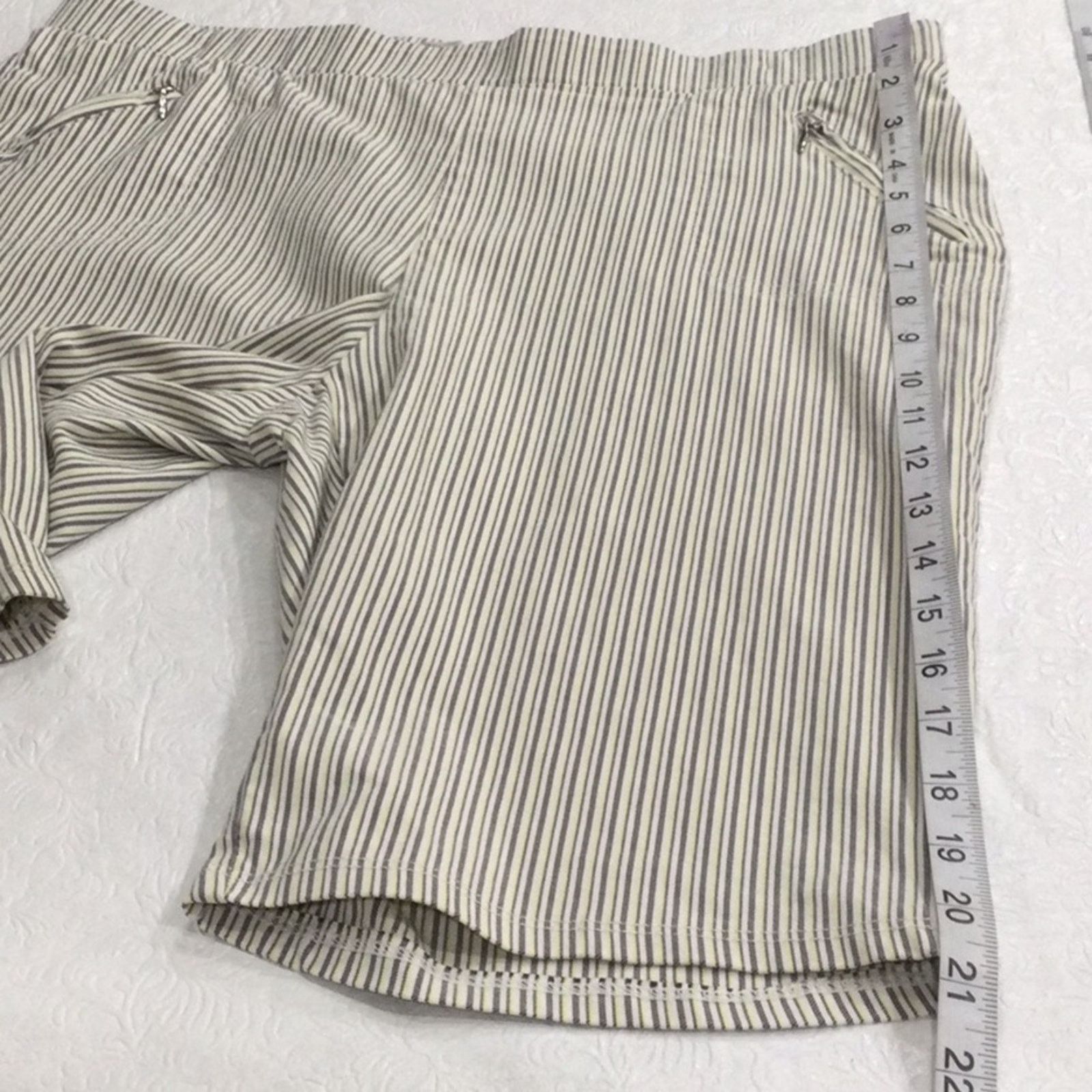 Other 89th & Madison Striped Zipper Pockets Bermuda Shorts Size L Size 32" / US 10 / IT 46 - 13 Thumbnail