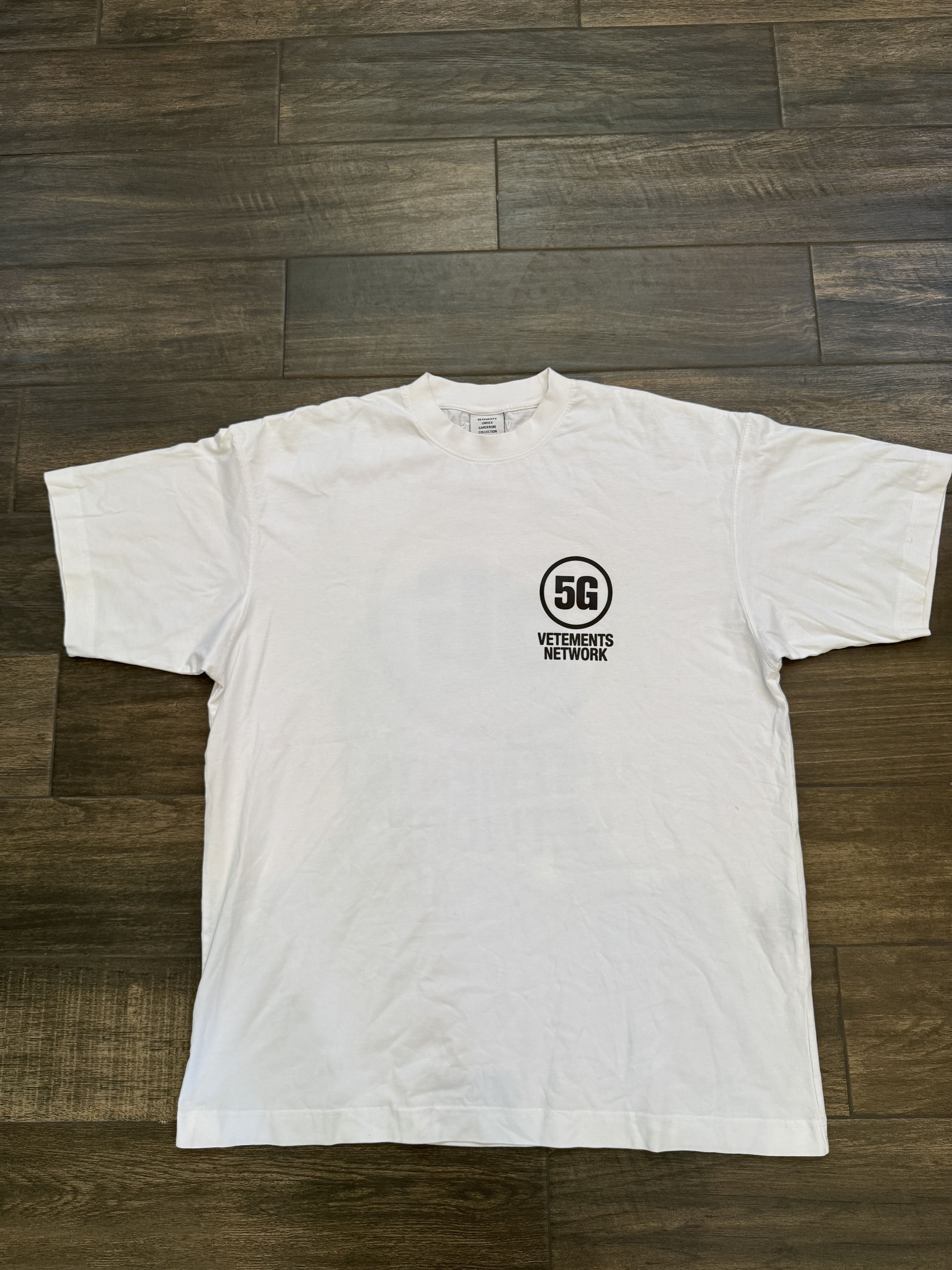 Vetements Vetements 5G Network Tee Size US XL / EU 56 / 4 - 2 Thumbnail