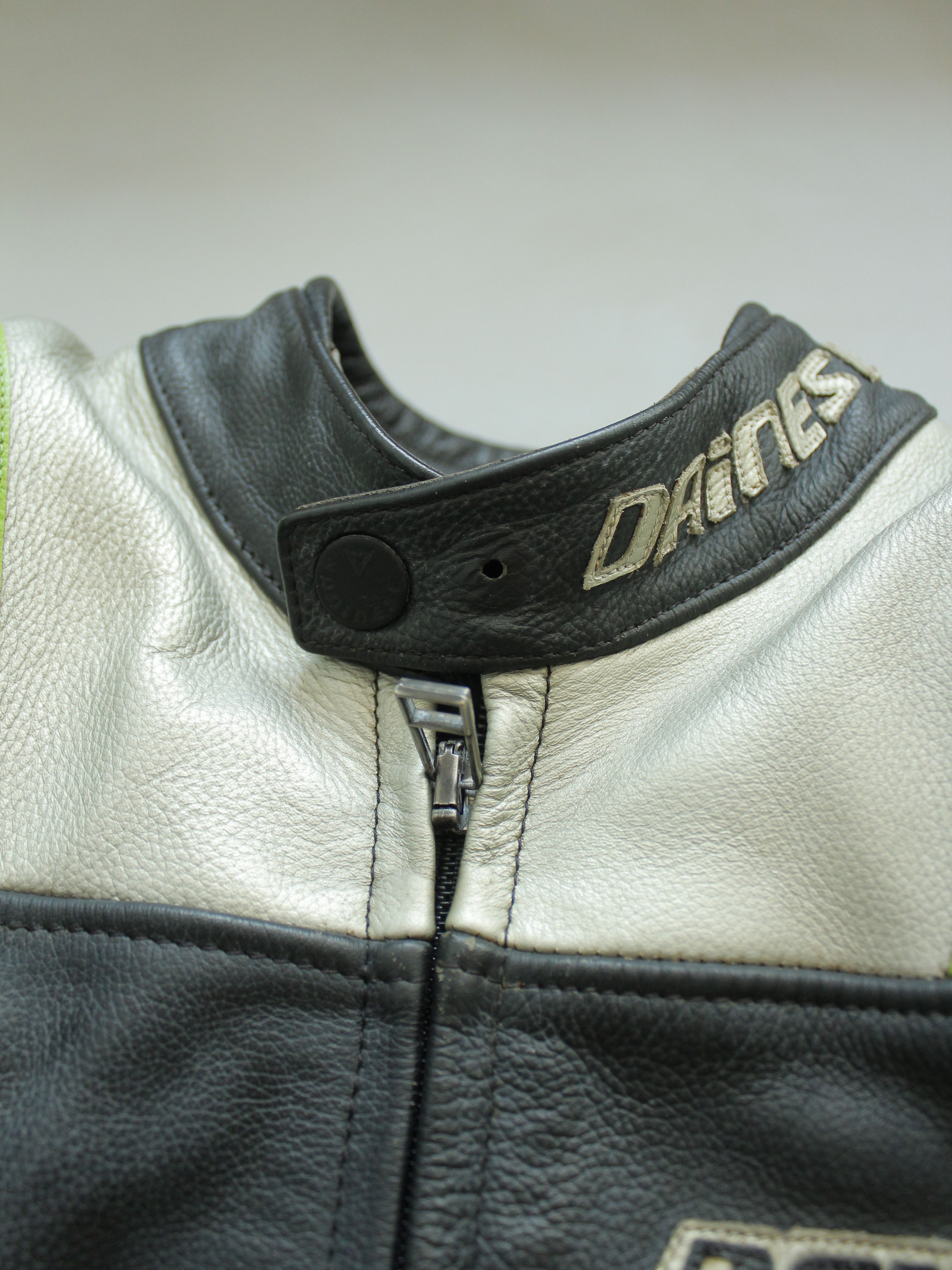 Dainese DAINESE TT-72 LEATHER RACING BIKER JACKET 46 48 Size US S / EU 44-46 / 1 - 11 Thumbnail