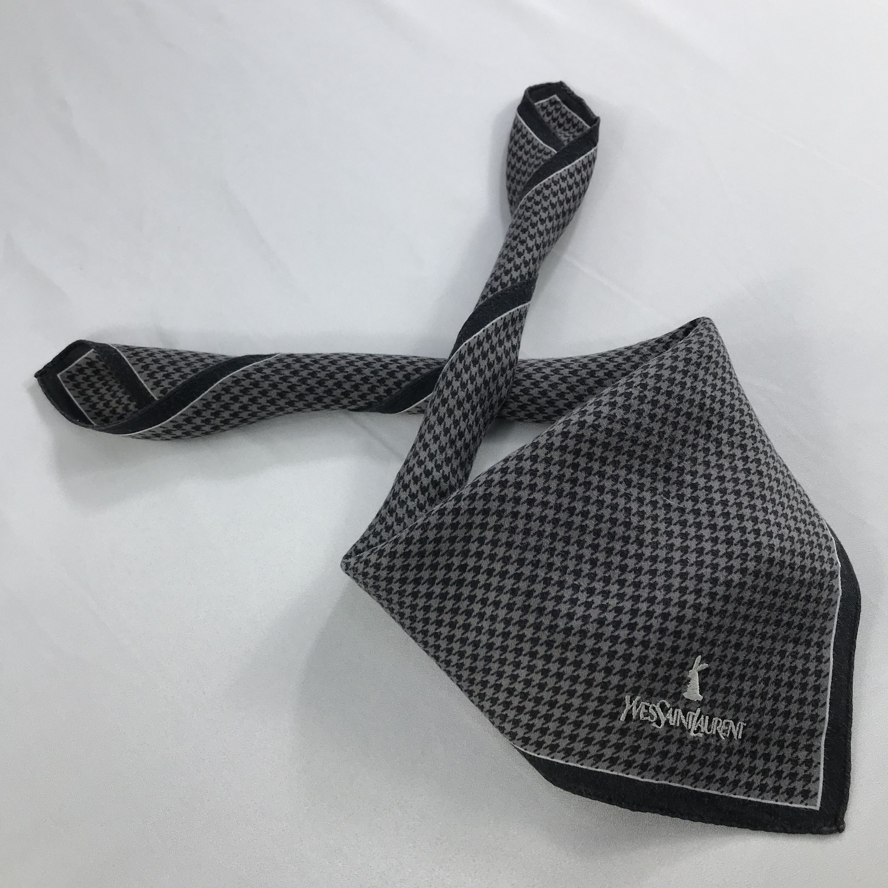 Vintage × Yves Saint Laurent Yves Saint Laurent Bandana / Handkerchief/Neckerchief -S2604 Size ONE SIZE - 4 Thumbnail