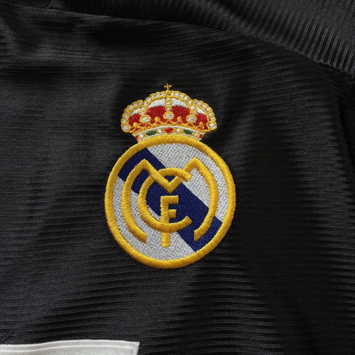 Adidas Vintage Real Madrid Away Jersey Shirt Rare 1999/2001 size XL Size US XL / EU 56 / 4 - 5 Thumbnail