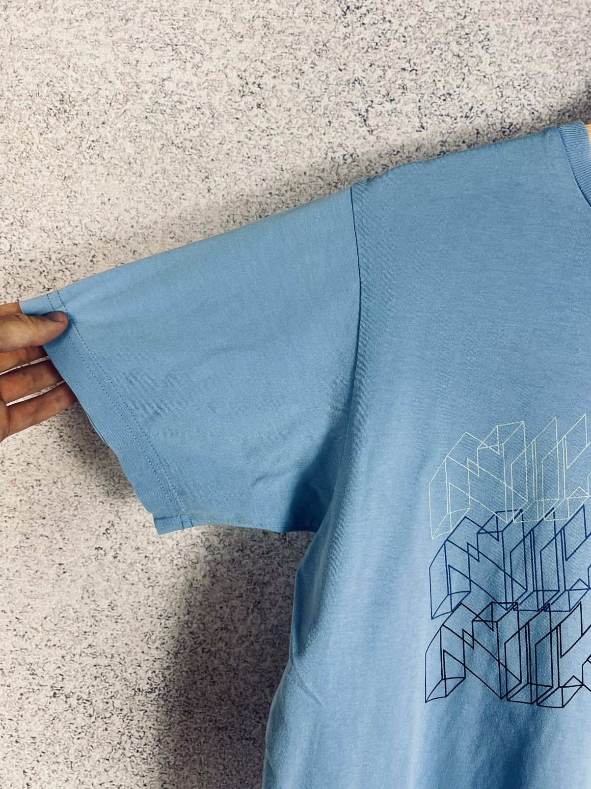 Nike Vintage Nike Air Rare Big Logo Tee 90s Size US S / EU 44-46 / 1 - 7 Thumbnail