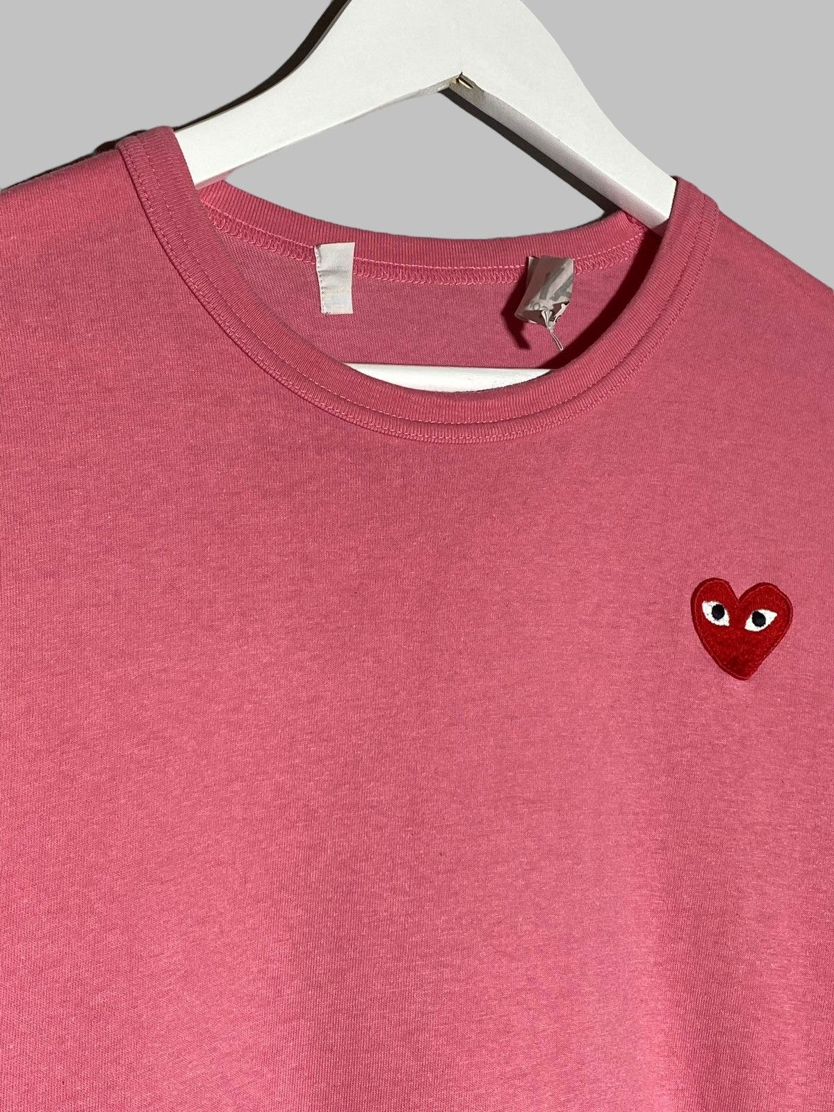 Comme des Garcons COMME DES GARÇONS PLAY Pink Heart Patch T-Shirt Size US M / EU 48-50 / 2 - 3 Thumbnail