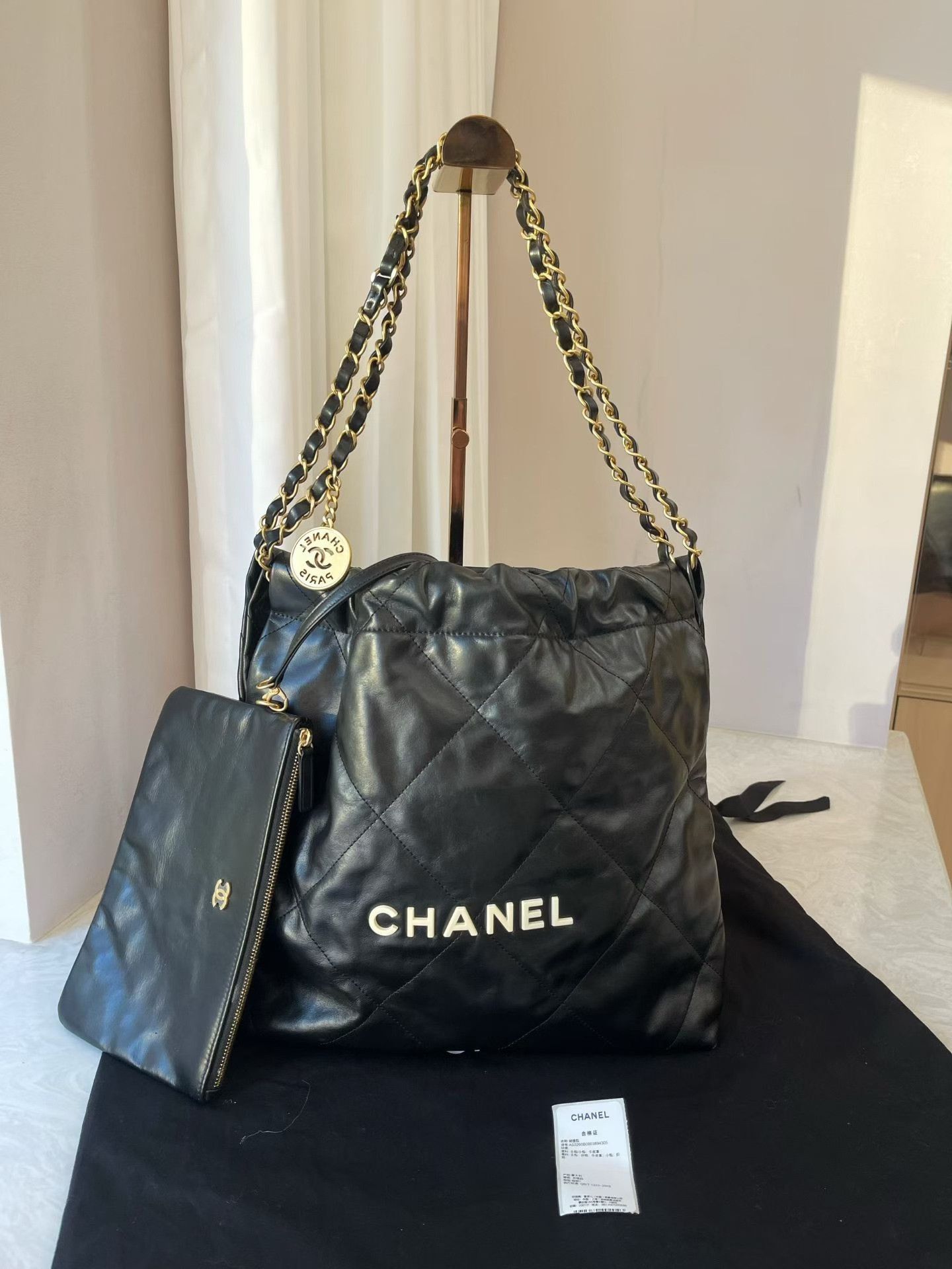 Chanel Pre-loved Bag Very good condition Size ONE SIZE - 1 Thumbnail