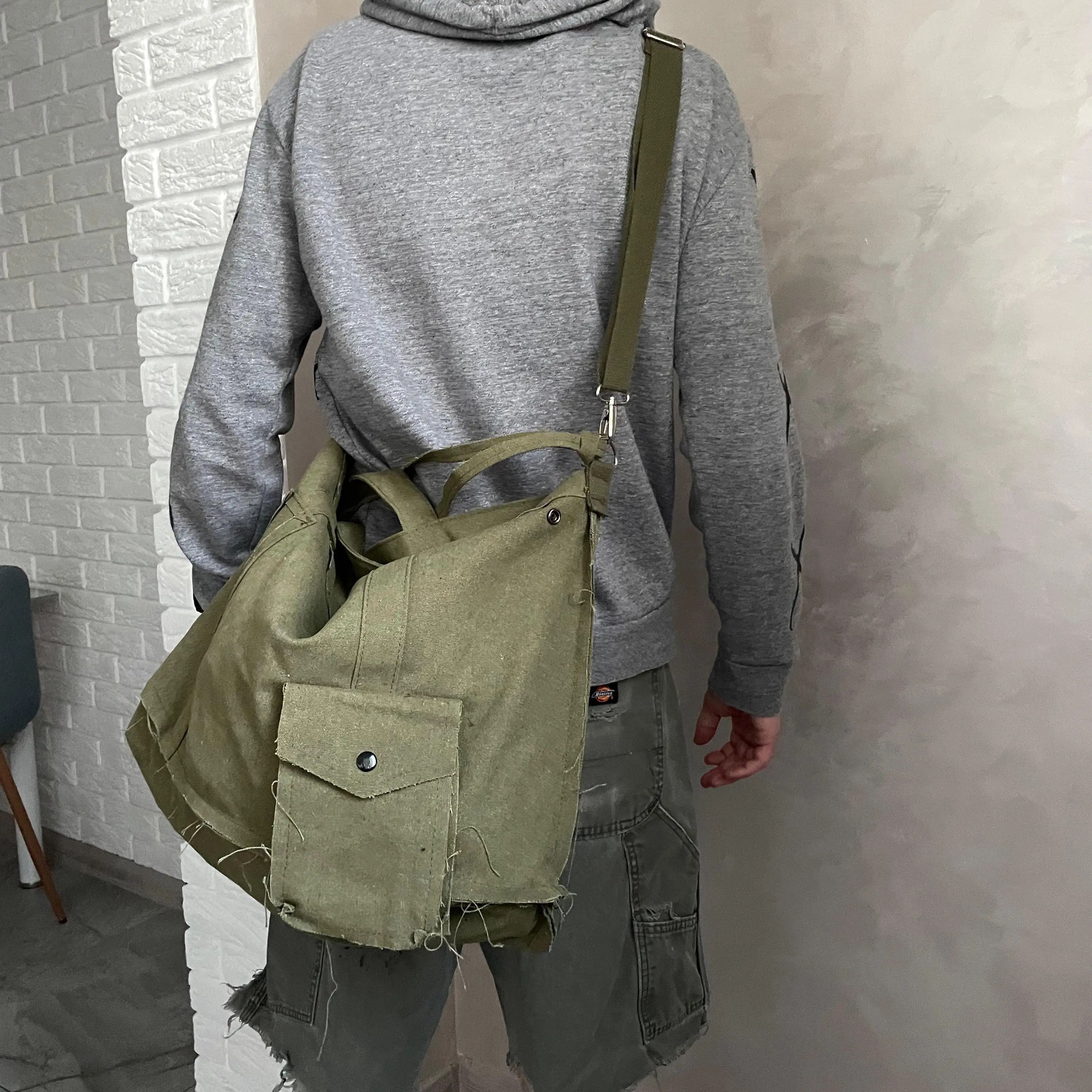 Other Large Canvas Messenger Bag y2k japanese style alt faded Size ONE SIZE - 1 Thumbnail