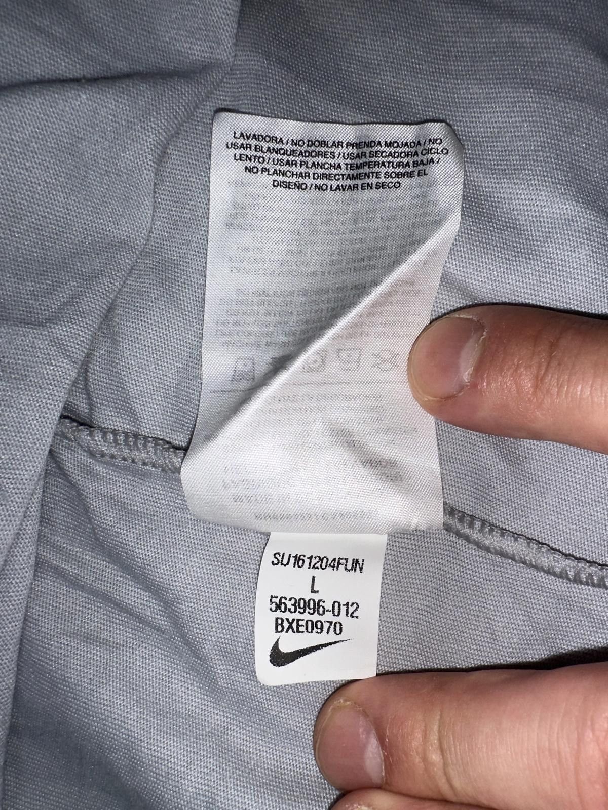 Nike Nike Men’s Dri-Fit Grey/Blue Striped Athletic Cut Crew Tank Top Size US L / EU 52-54 / 3 - 6 Thumbnail
