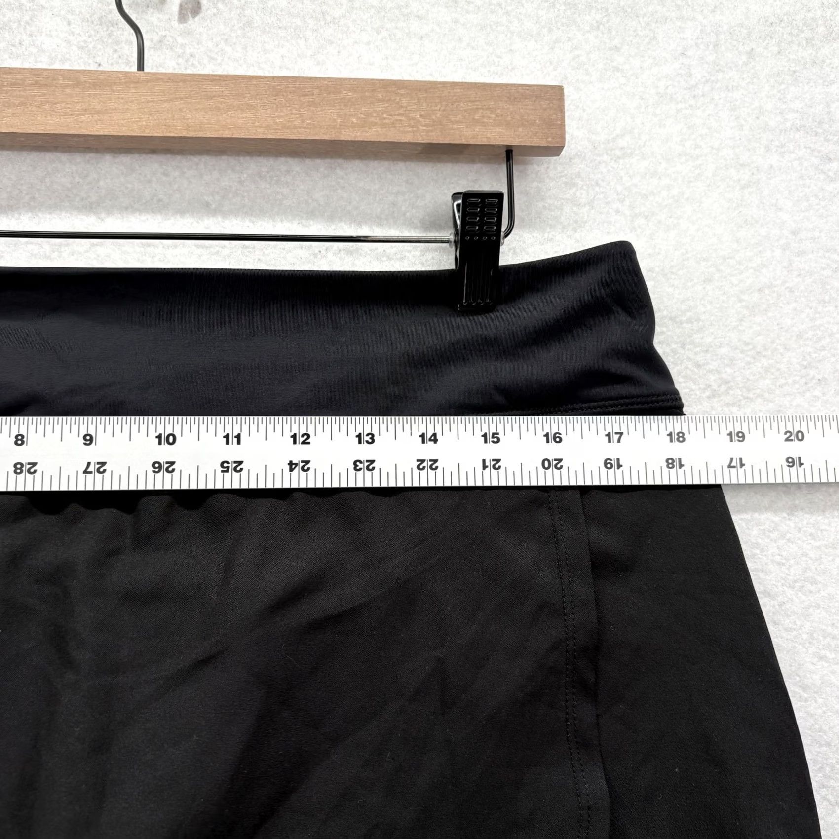 Nike Nike Swim Skirt Bottom Womens Large Black Built-In Brief Lined Stretch Outdoors Size 36" / US 14 / IT 50 - 7 Thumbnail